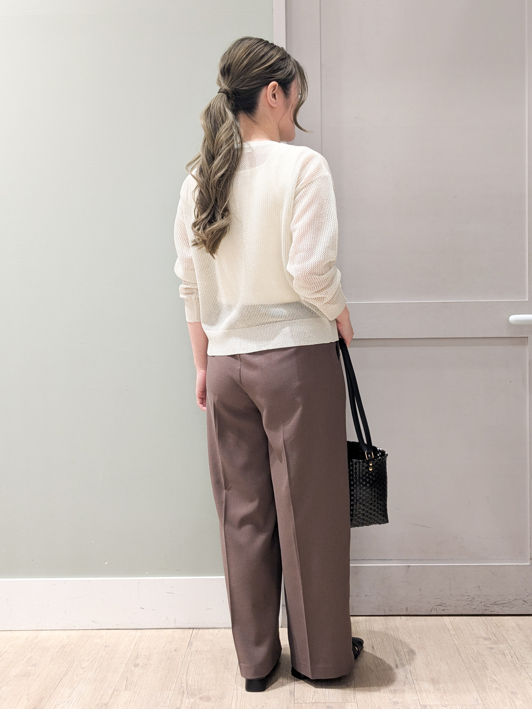 kuwawaさんの「grove｜【貴島明日香さん着用】ラメメッシュキーネックカーディガン」を使ったコーディネート