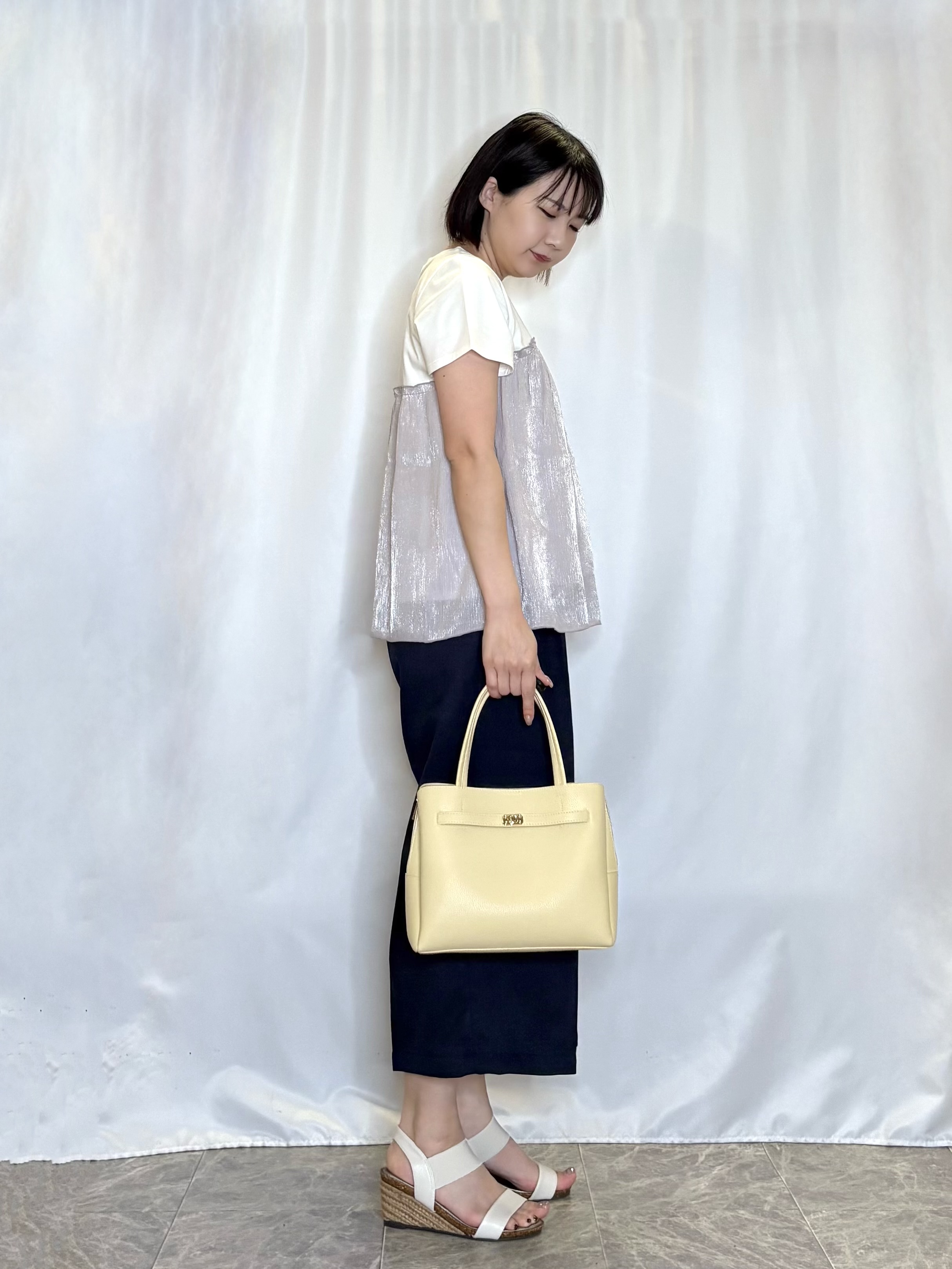 ネリさんの「SHOO･LA･RUE｜【ひんやり/S-LL】1枚でインせず決まる きらきらビスチェ風Tシャツ」を使ったコーディネート