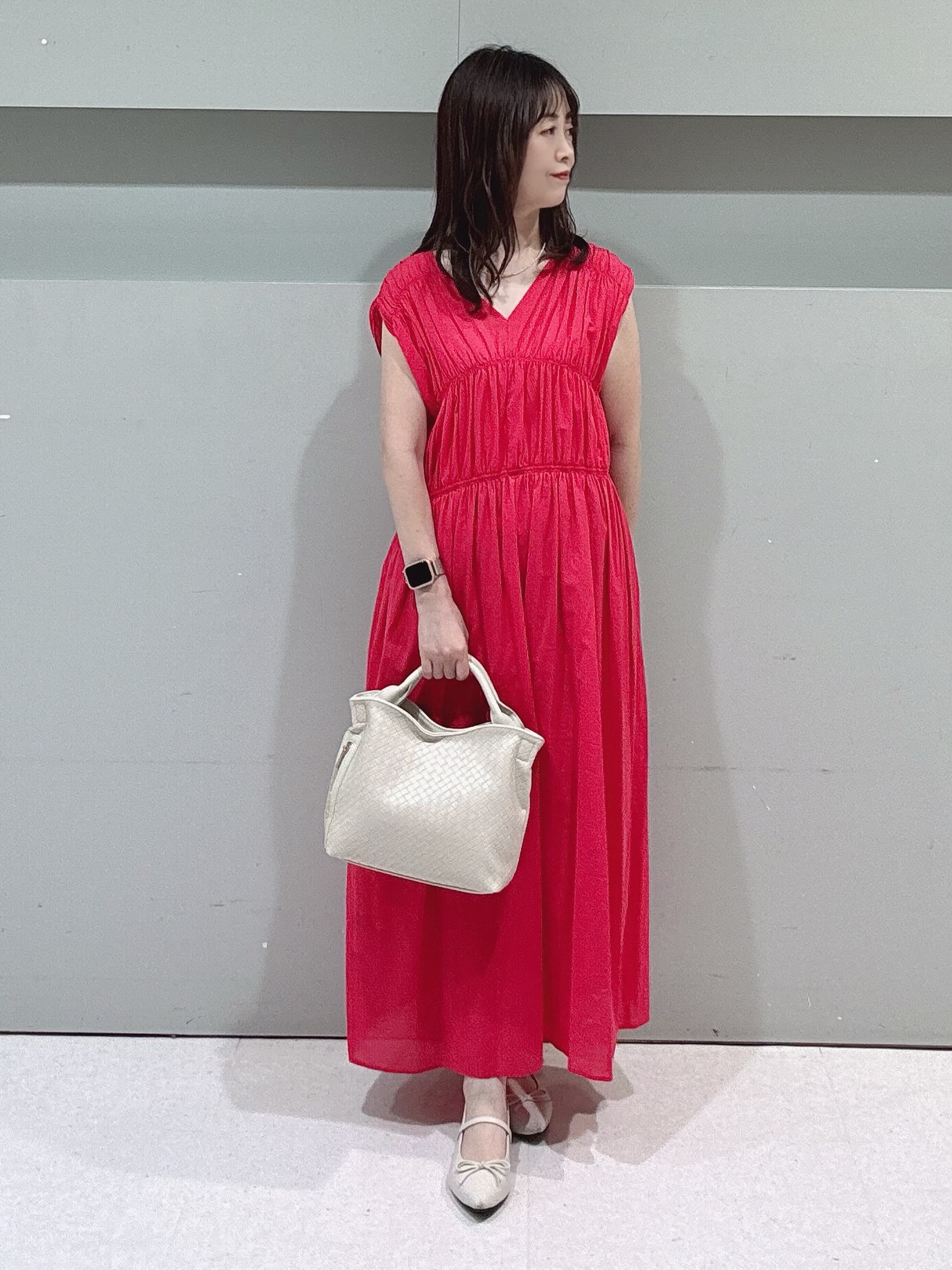 makiさんの「UNTITLED｜【アンサンブル可/日除け・冷房対策】シアーレーヨンZIPカーディガン」を使ったコーディネート