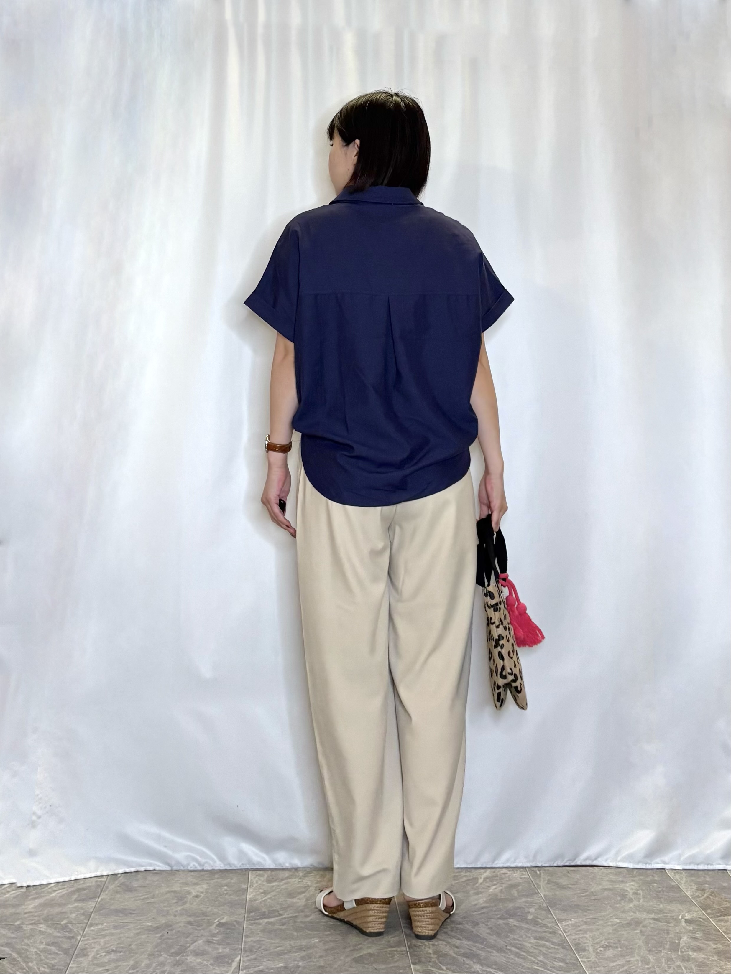 ネリさんの「SHOO･LA･RUE｜【ひんやり/UV】インせず着られる フレンチリネンスキッパーシャツ」を使ったコーディネート