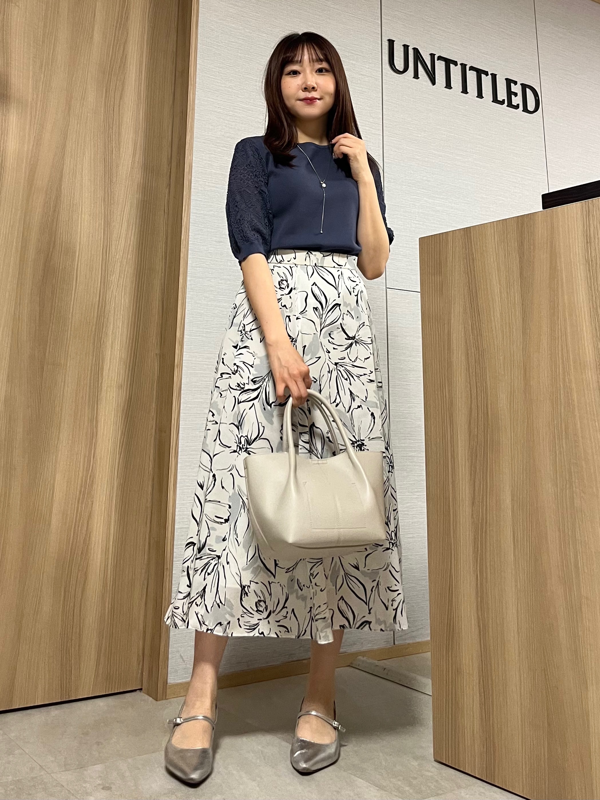 KAHOさんの「UNTITLED｜【洗える】エレガンススリーブニット」を使ったコーディネート