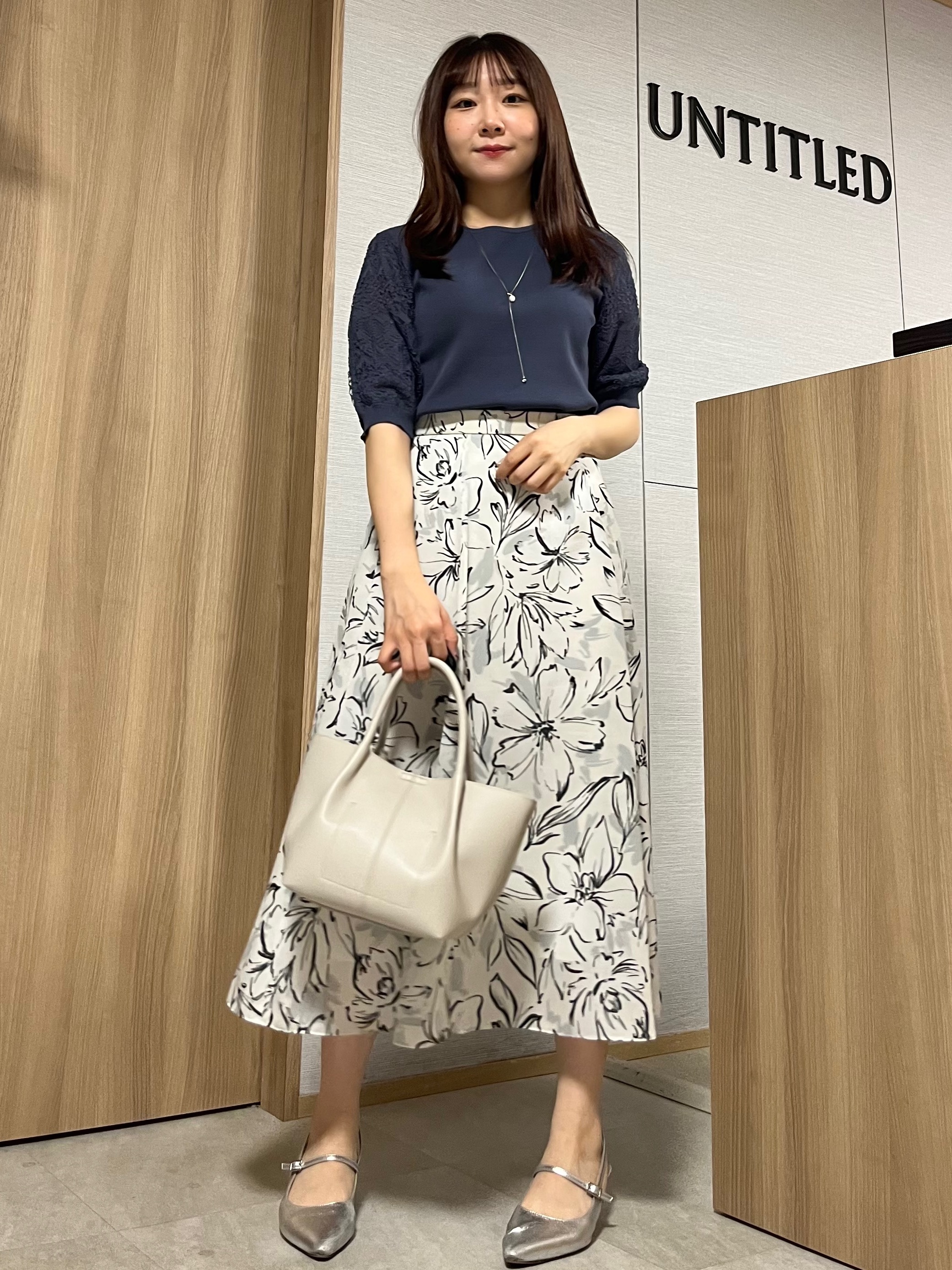 KAHOさんの「UNTITLED｜【洗える】エレガンススリーブニット」を使ったコーディネート