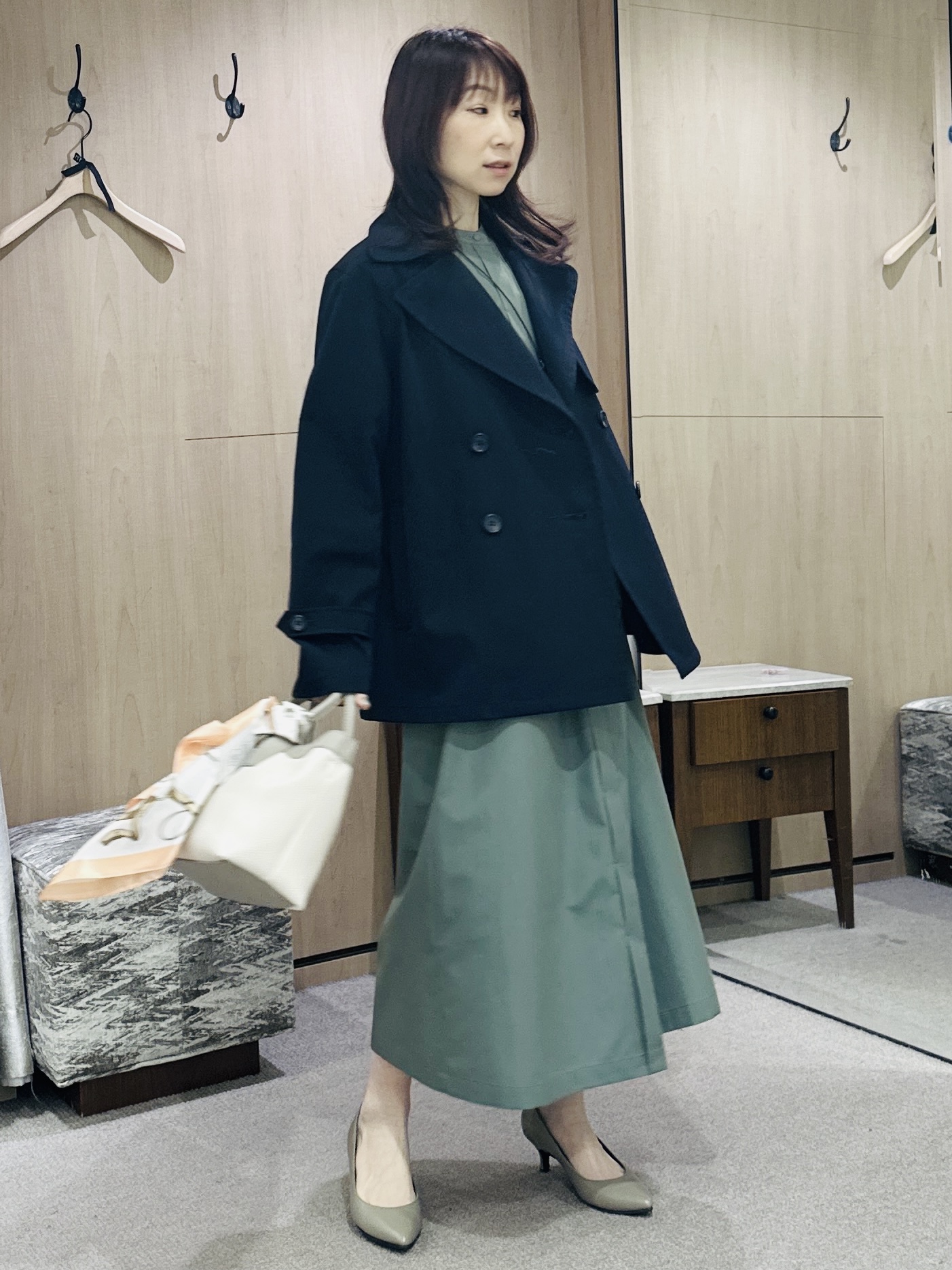 Miwaさんの「UNTITLED｜【洗える/前開きボタン】シャンブレーシャツワンピース」を使ったコーディネート