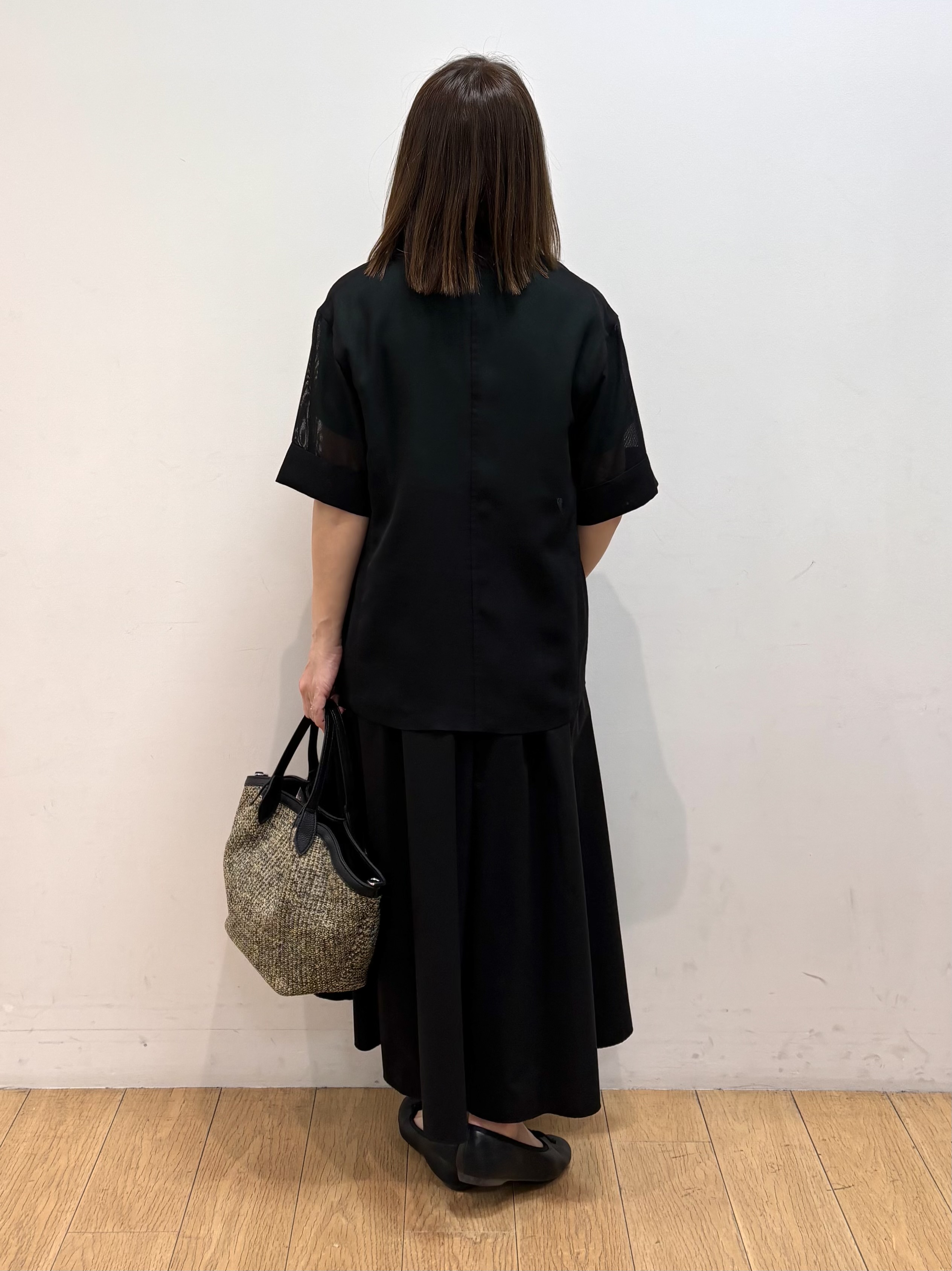 mikkoさんの「INDIVI｜【洗える／メッシュ素材／SETUP可能】半袖シアージャケット」を使ったコーディネート
