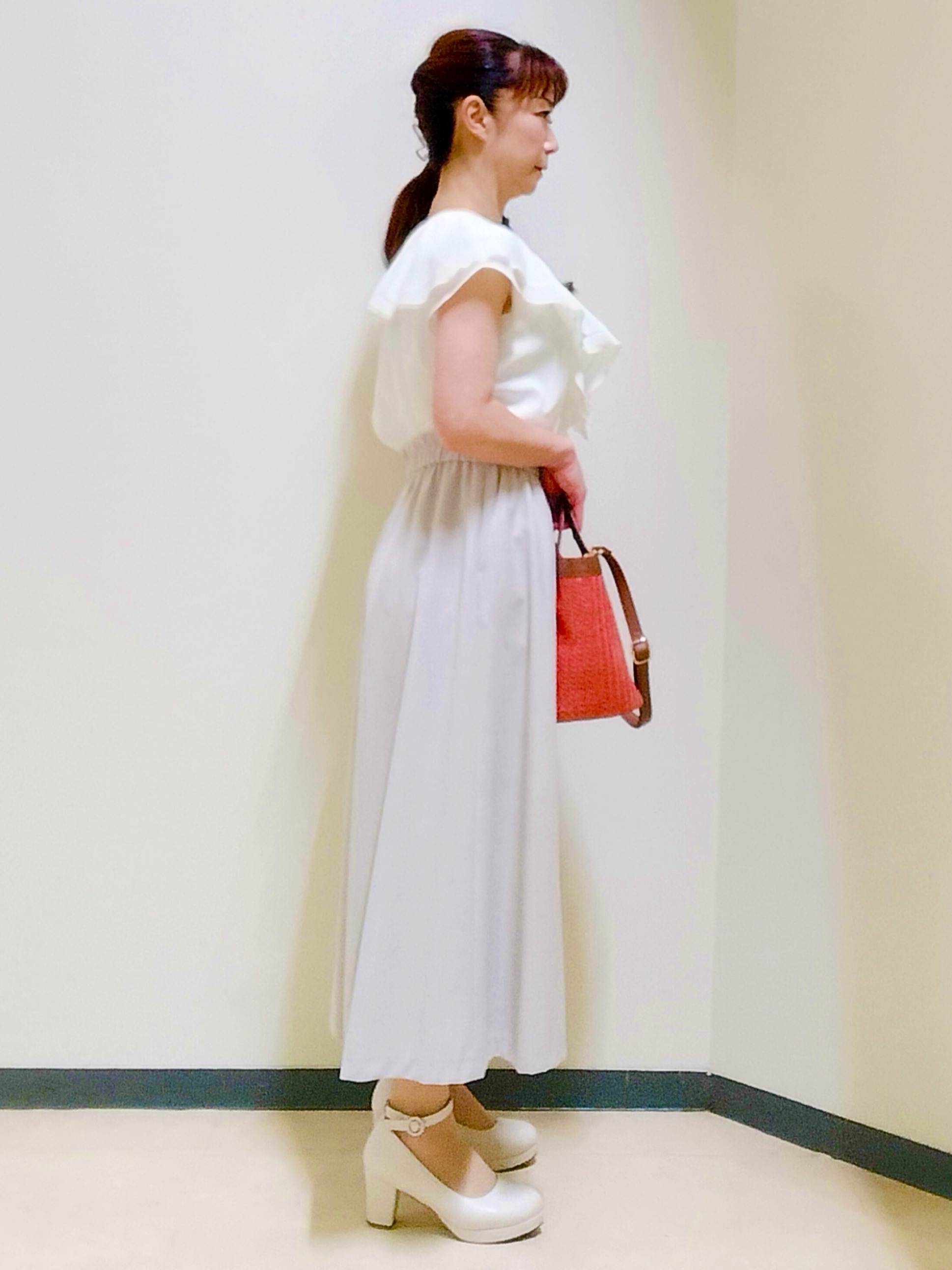 花さんの「Reflect｜【通気性あり／涼しい／マシンウォッシャブル】フリルブラウス」を使ったコーディネート
