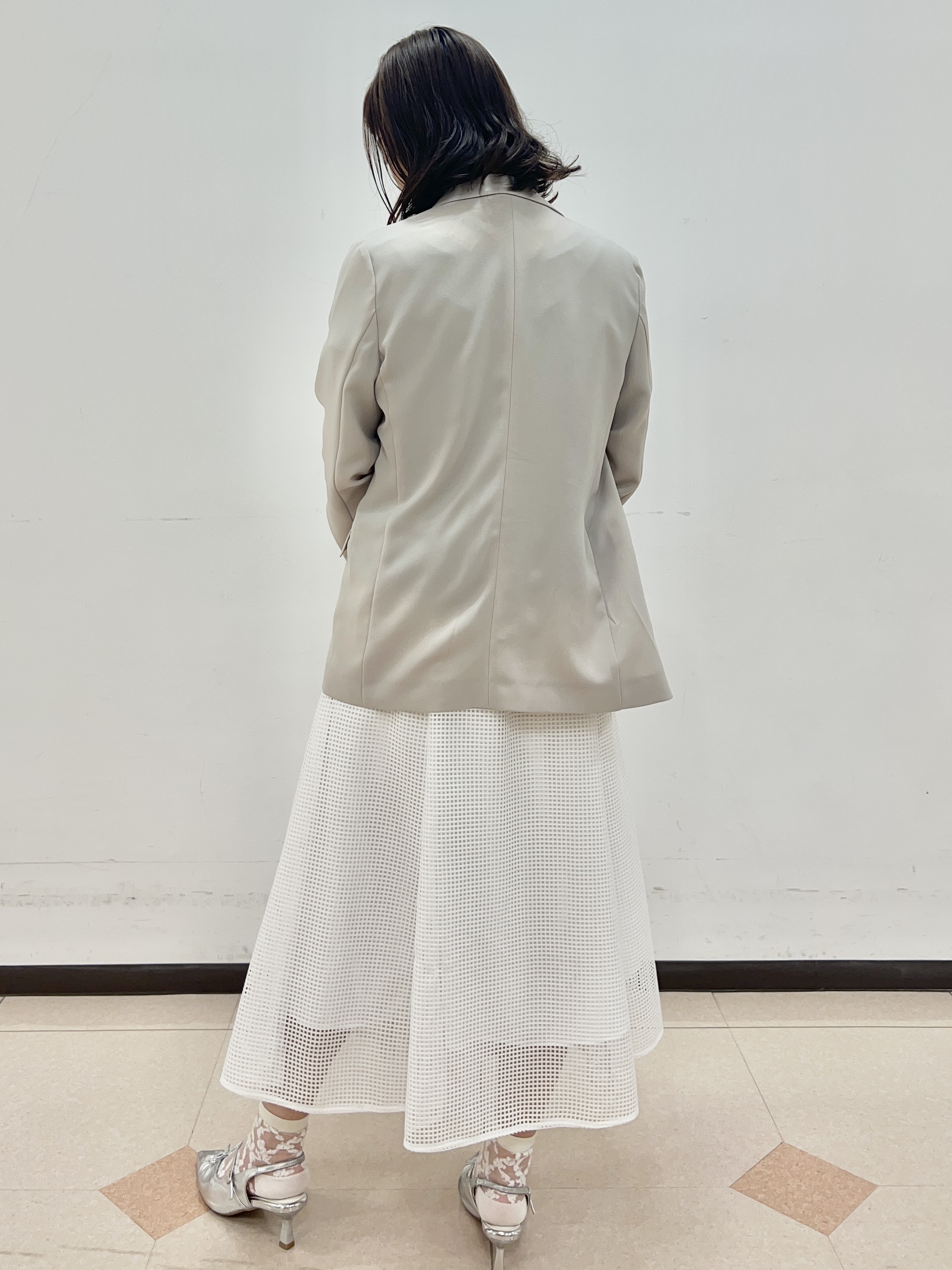 りおさんの「UNTITLED｜【11色展開/体型カバー】前後2WAYフレンチスリーブニット」を使ったコーディネート