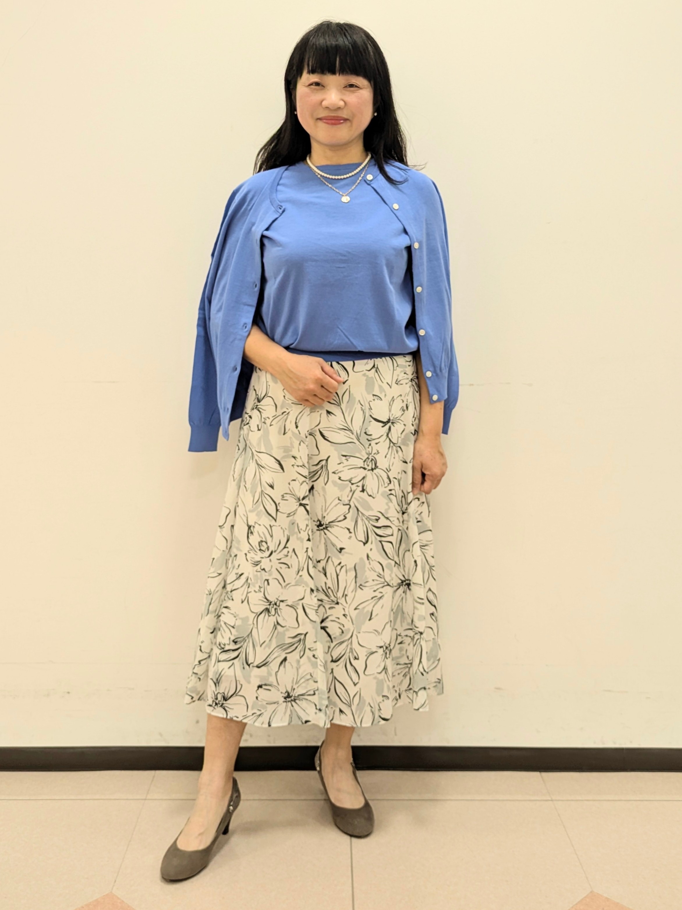 ともさんの「UNTITLED｜【9色展開/アンサンブル可】コットンクルーネックカーディガン」を使ったコーディネート