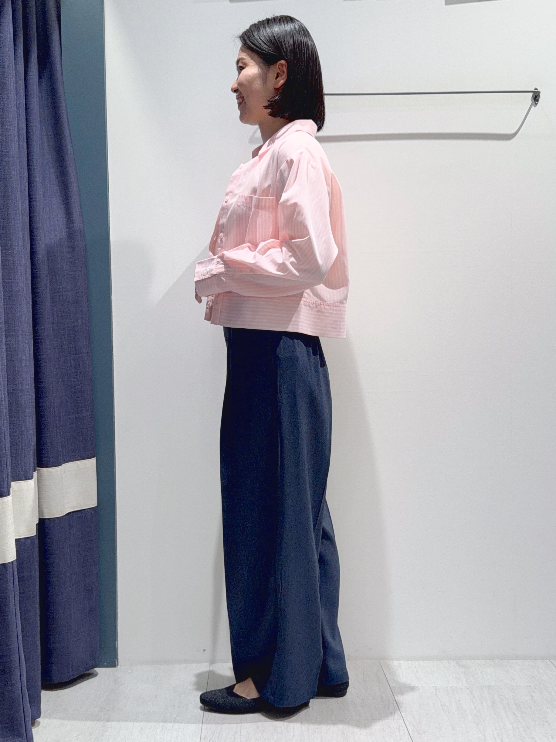 あんりさんの「grove｜【貴島明日香さん着用／イージーケア／接触冷感】麻混クロップドシャツ」を使ったコーディネート