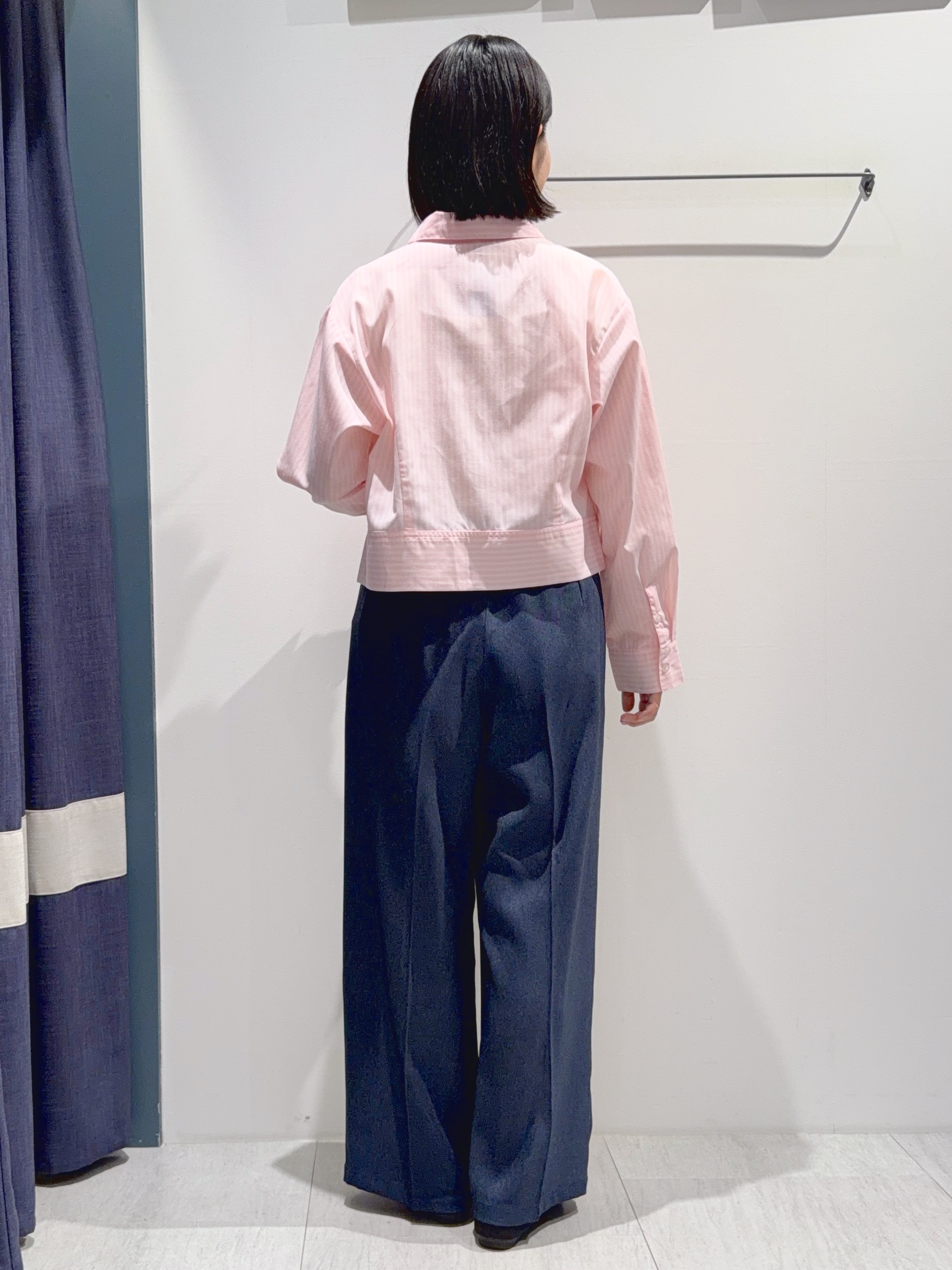 あんりさんの「grove｜【貴島明日香さん着用／イージーケア／接触冷感】麻混クロップドシャツ」を使ったコーディネート