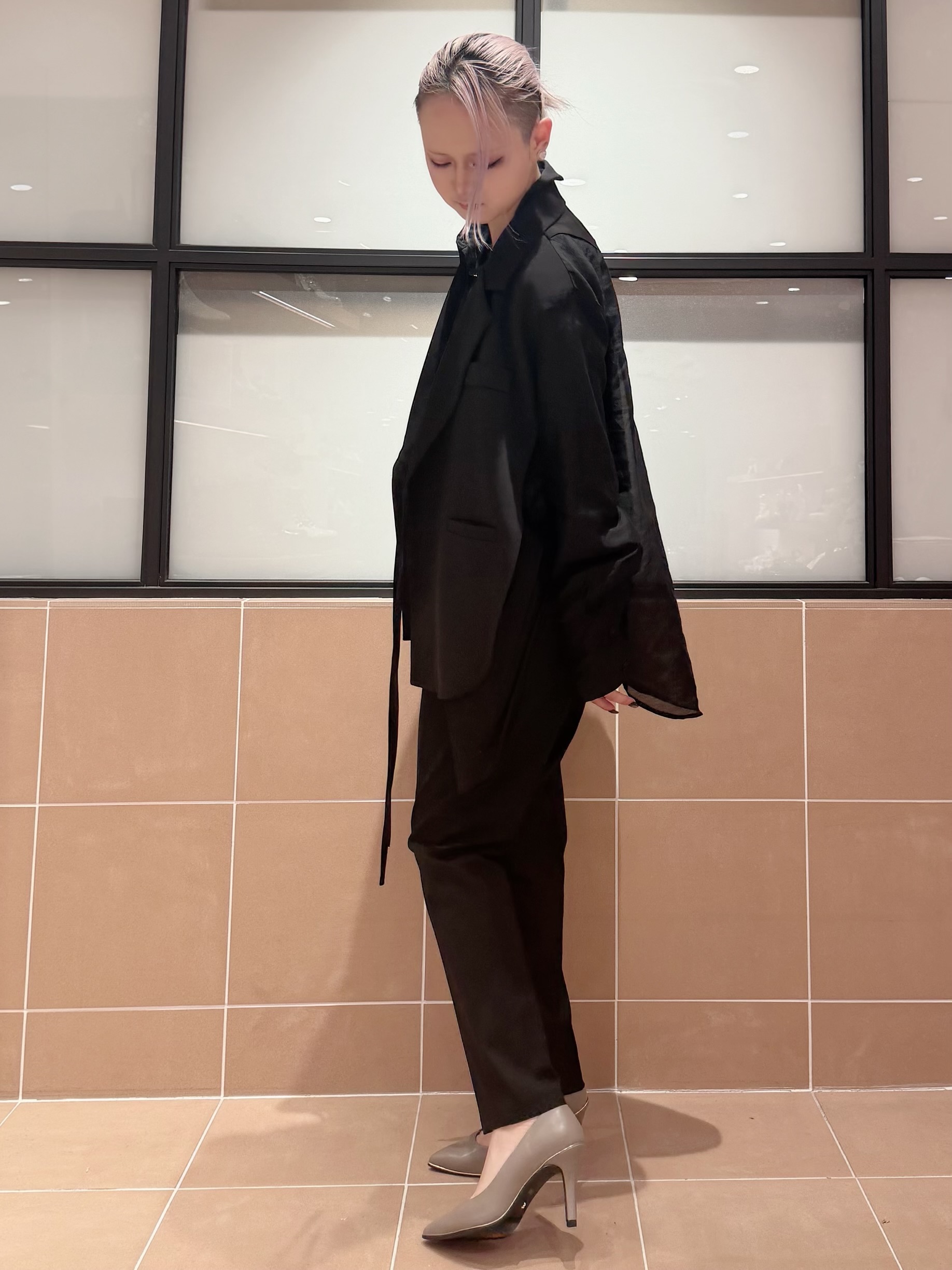 MIGIさんの「ESPERANZA｜【晴雨兼用/12時間パンプス】約8.5cm　歩きやすくて疲れにくい」を使ったコーディネート