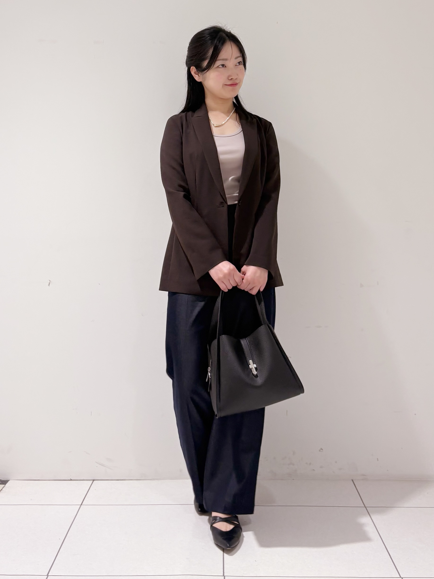 momokoさんの「INDIVI｜【洗える／前後2WAY】インナータンクトップ」を使ったコーディネート