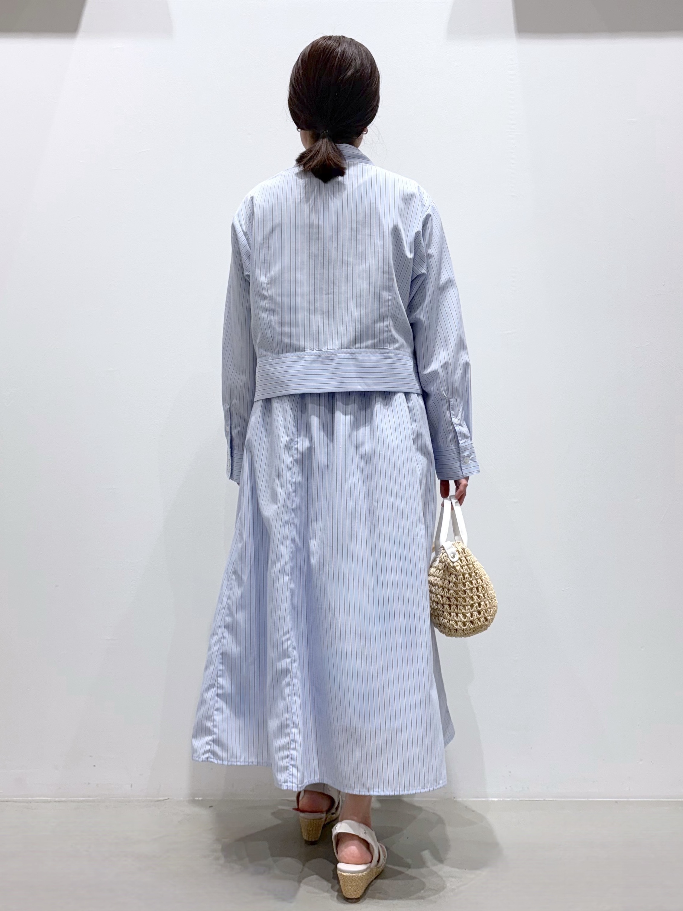 ＷＡさんの「grove｜【貴島明日香さん着用／イージーケア／接触冷感】麻混クロップドシャツ」を使ったコーディネート