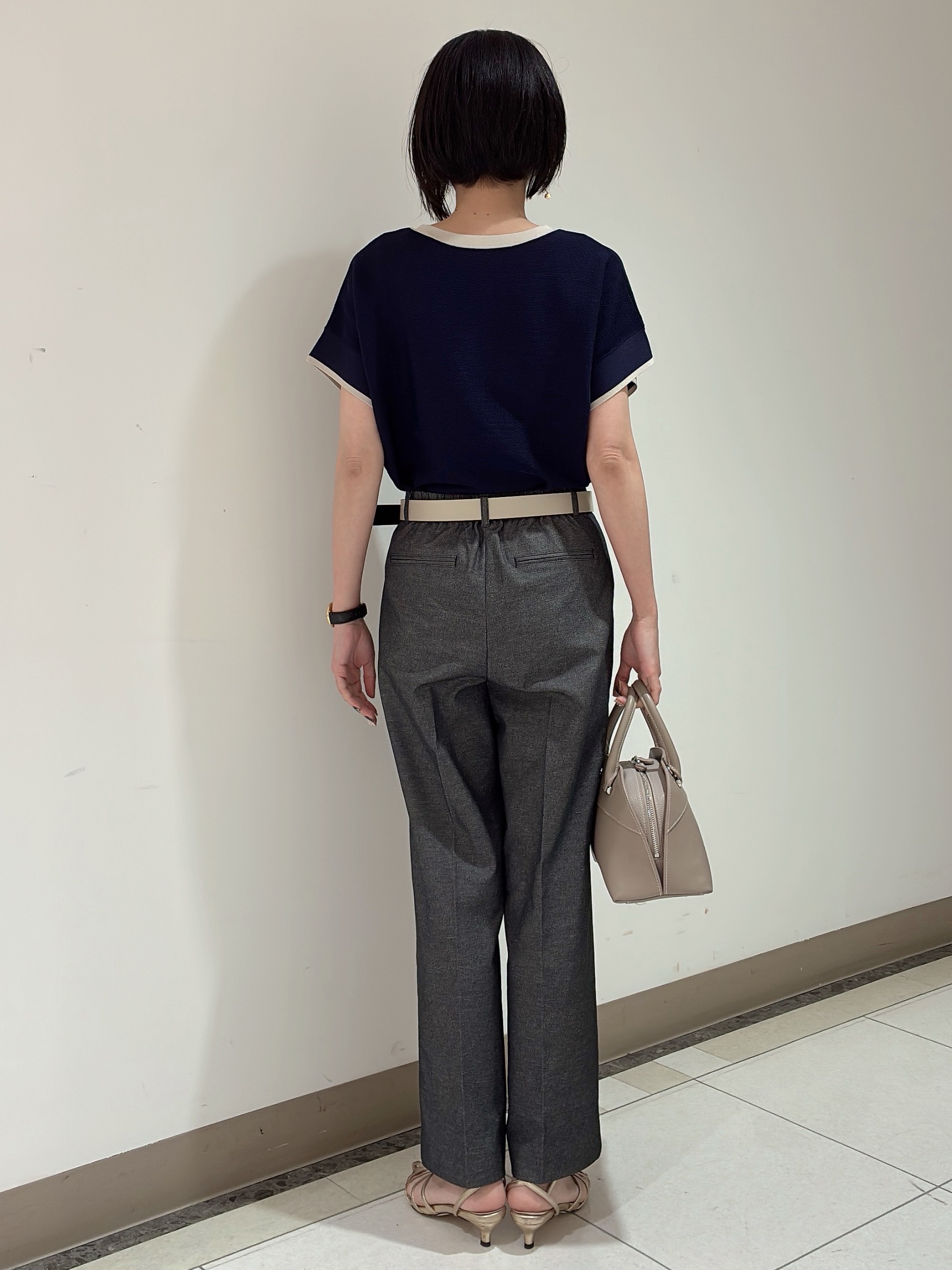 環さんの「UNTITLED｜【11色展開/体型カバー】前後2WAYフレンチスリーブニット」を使ったコーディネート