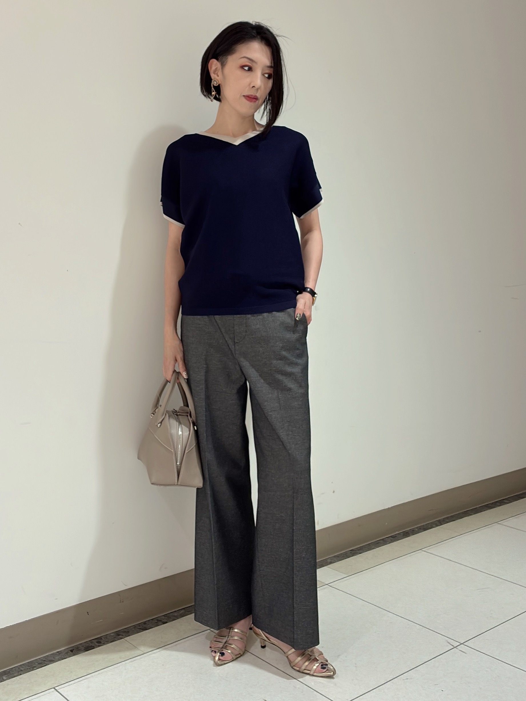 環さんの「UNTITLED｜【11色展開/体型カバー】前後2WAYフレンチスリーブニット」を使ったコーディネート