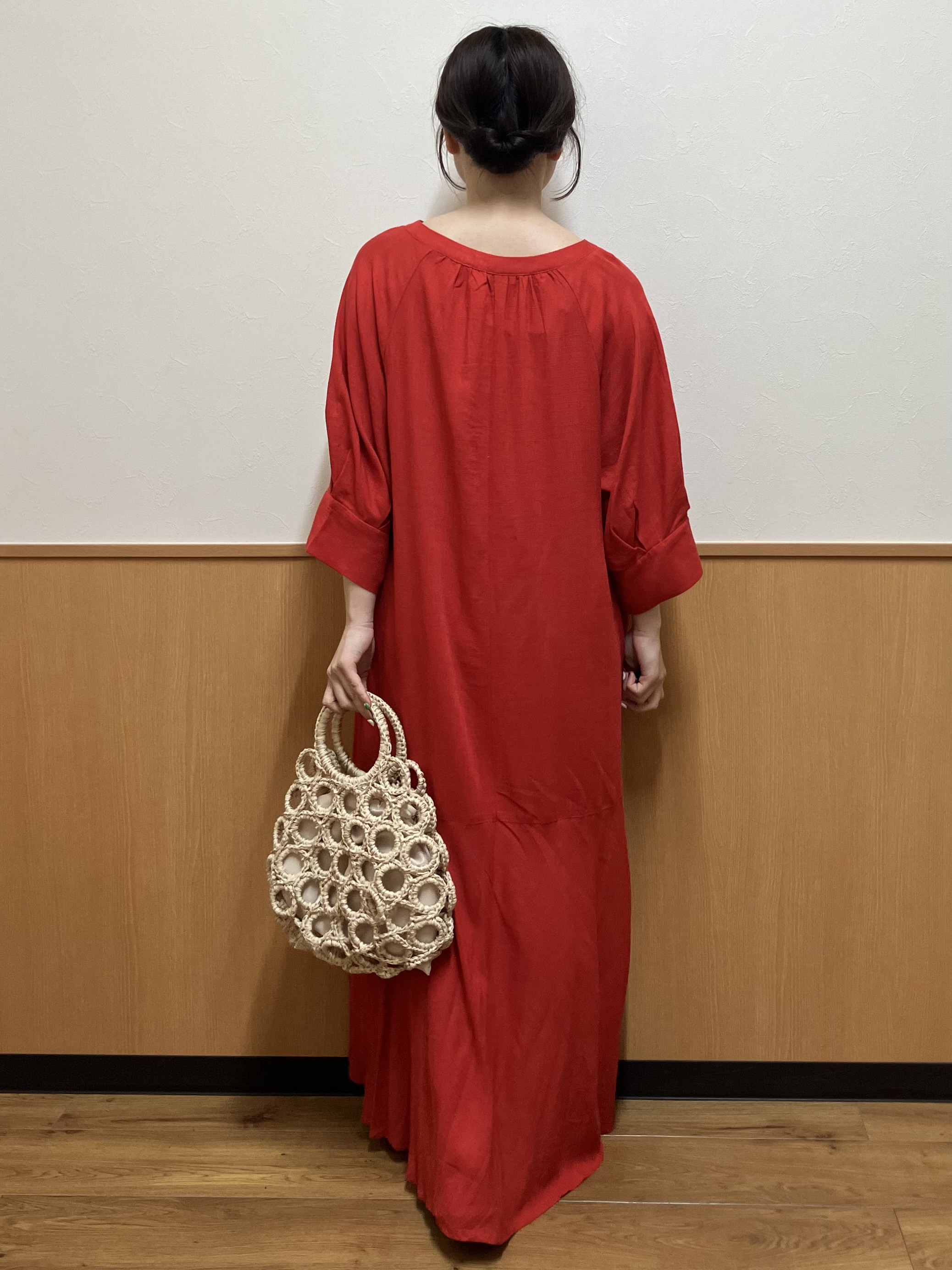 MAYUKIさんの「index｜キーネックロングワンピース【洗える】」を使ったコーディネート