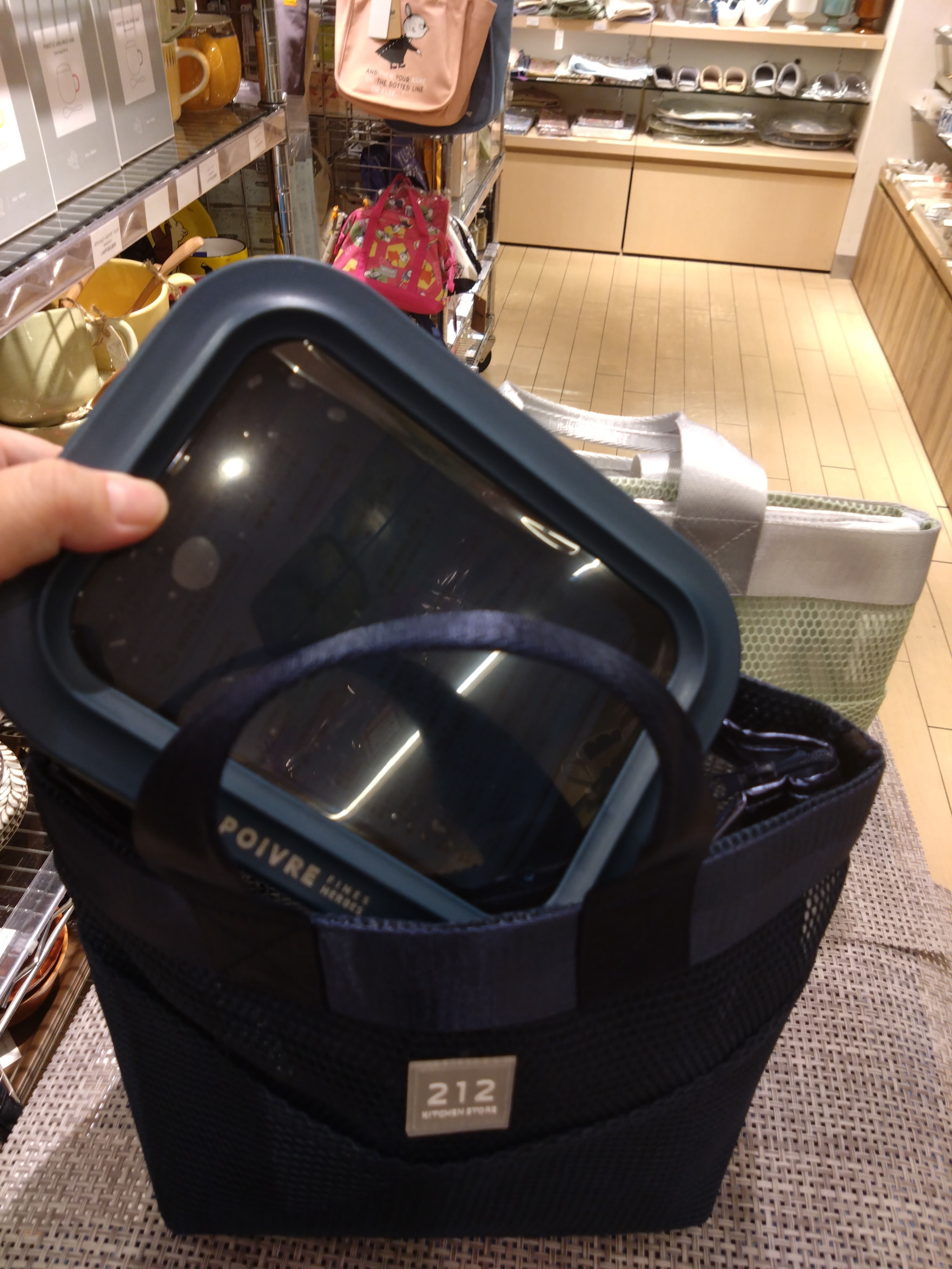 ナツさんの「212 KITCHEN STORE｜3wayメッシュランチバッグ NV ＜212Kオリジナル ＞」を使ったコーディネート