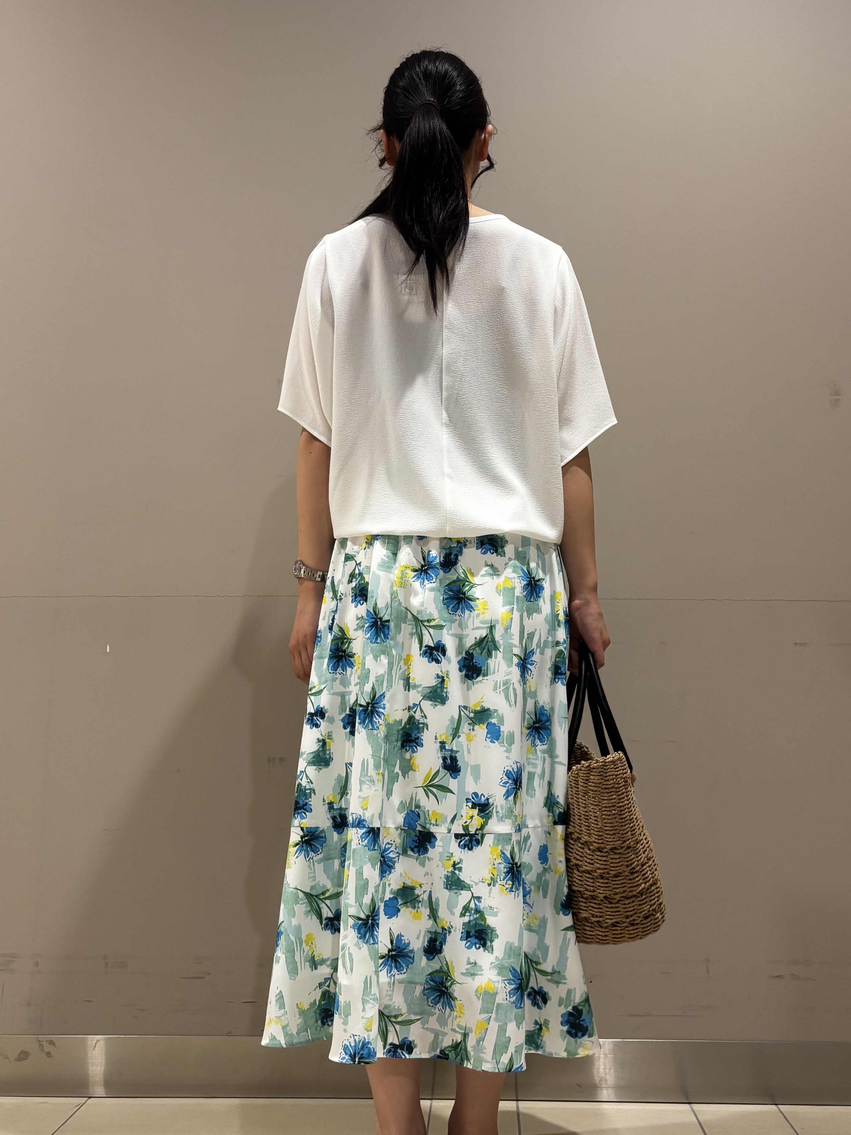Misakiさんの「INDIVI｜【洗える／2WAY／裾ドロスト付き】 ドルマンスリーブチュニックトップス」を使ったコーディネート