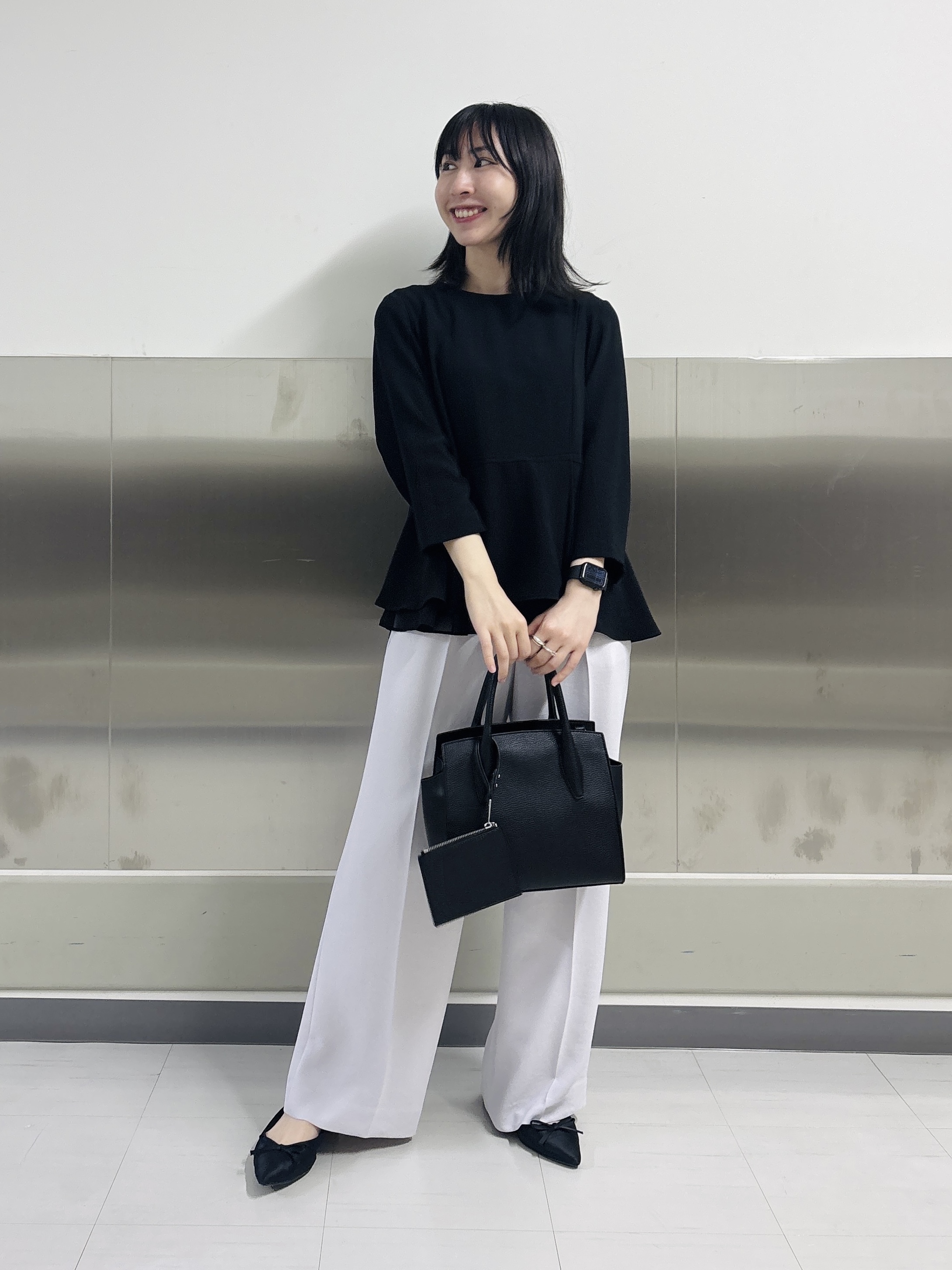 Yoshimiさんの「INDIVI｜【洗える／多機能／SETUP可】着る日傘ダブルジャケット」を使ったコーディネート