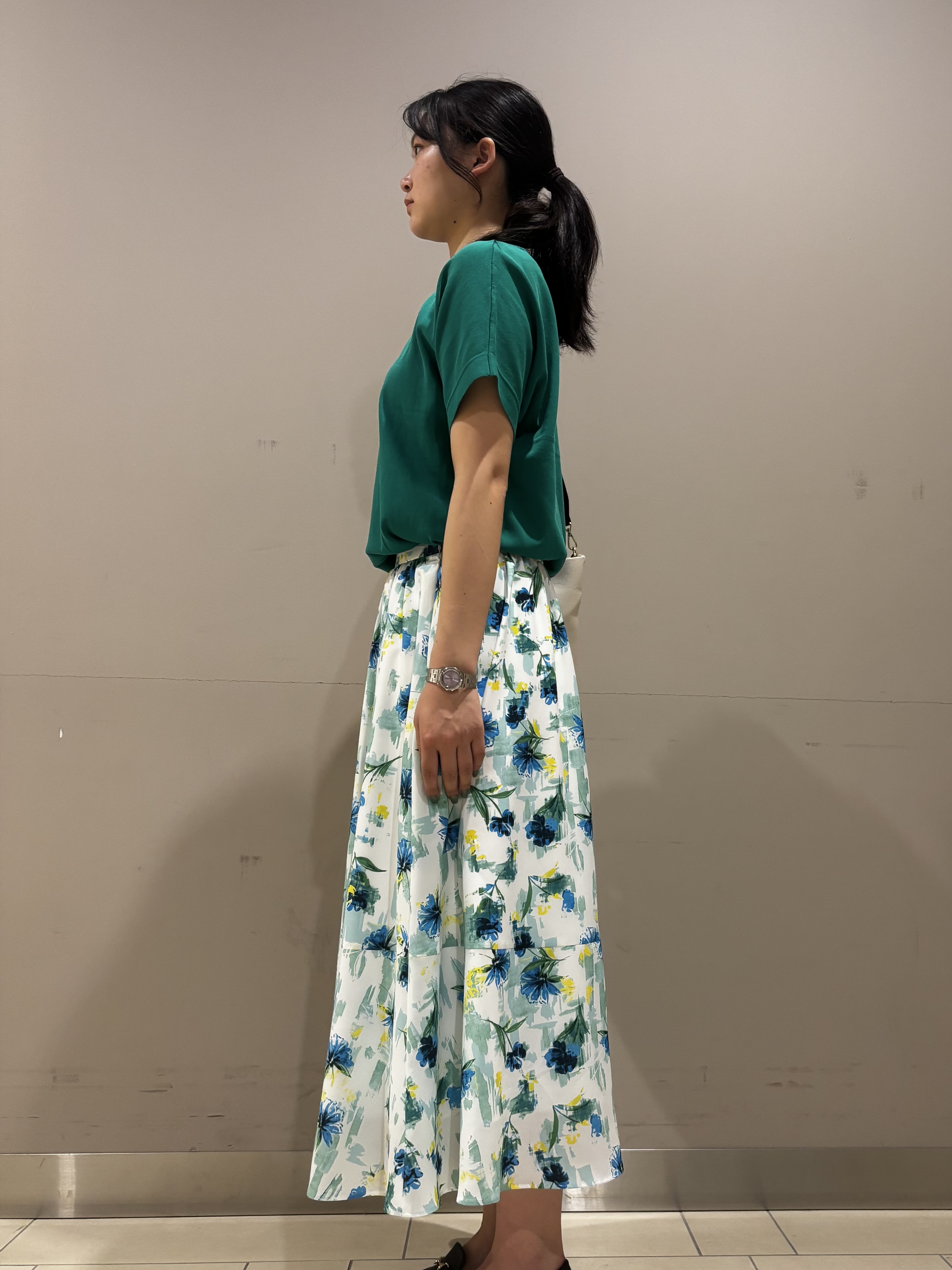 Misakiさんの「INDIVI｜【洗える／コットン】ドライタッチさらりニットT」を使ったコーディネート