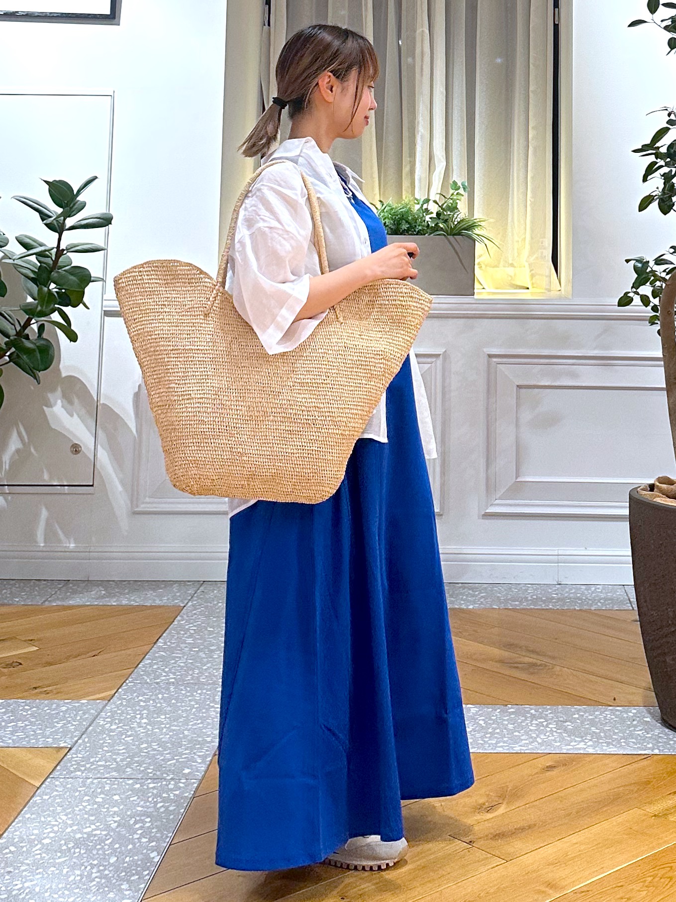なべこさんの「DRESSTERIOR｜ピュアラミー シャツ」を使ったコーディネート