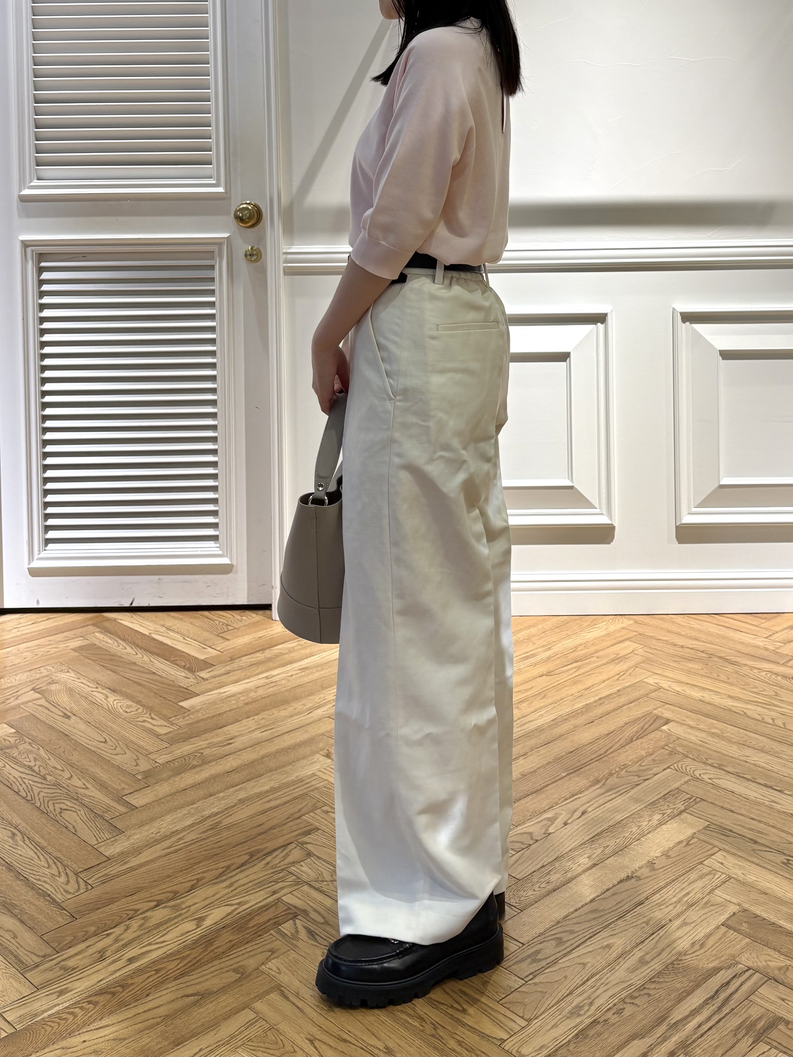 cocoさんの「DRESSTERIOR｜ARTESANOS（アルテサノス）【別注】金具付きローファー」を使ったコーディネート