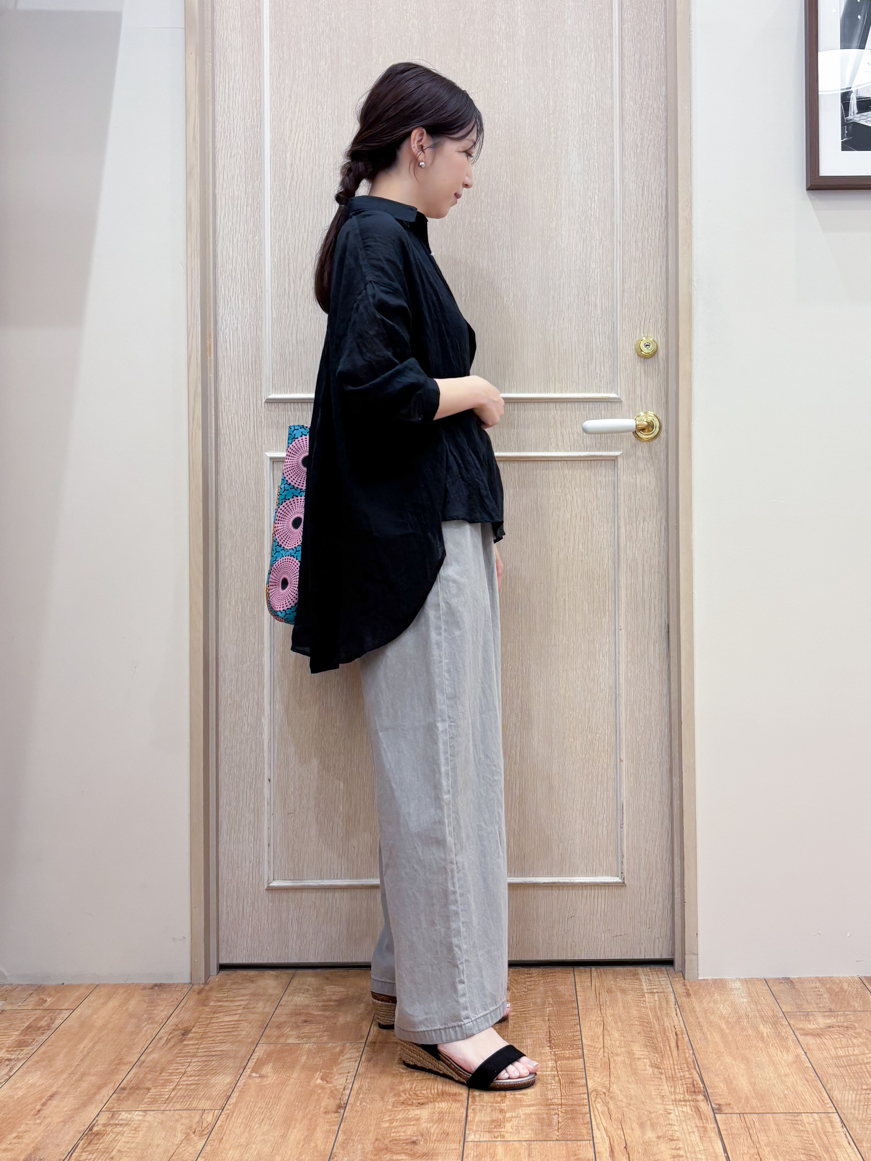 なみさんの「SHOO･LA･RUE｜【体型カバー】ふんわり質感 やわらかこなれシアーシャツ」を使ったコーディネート