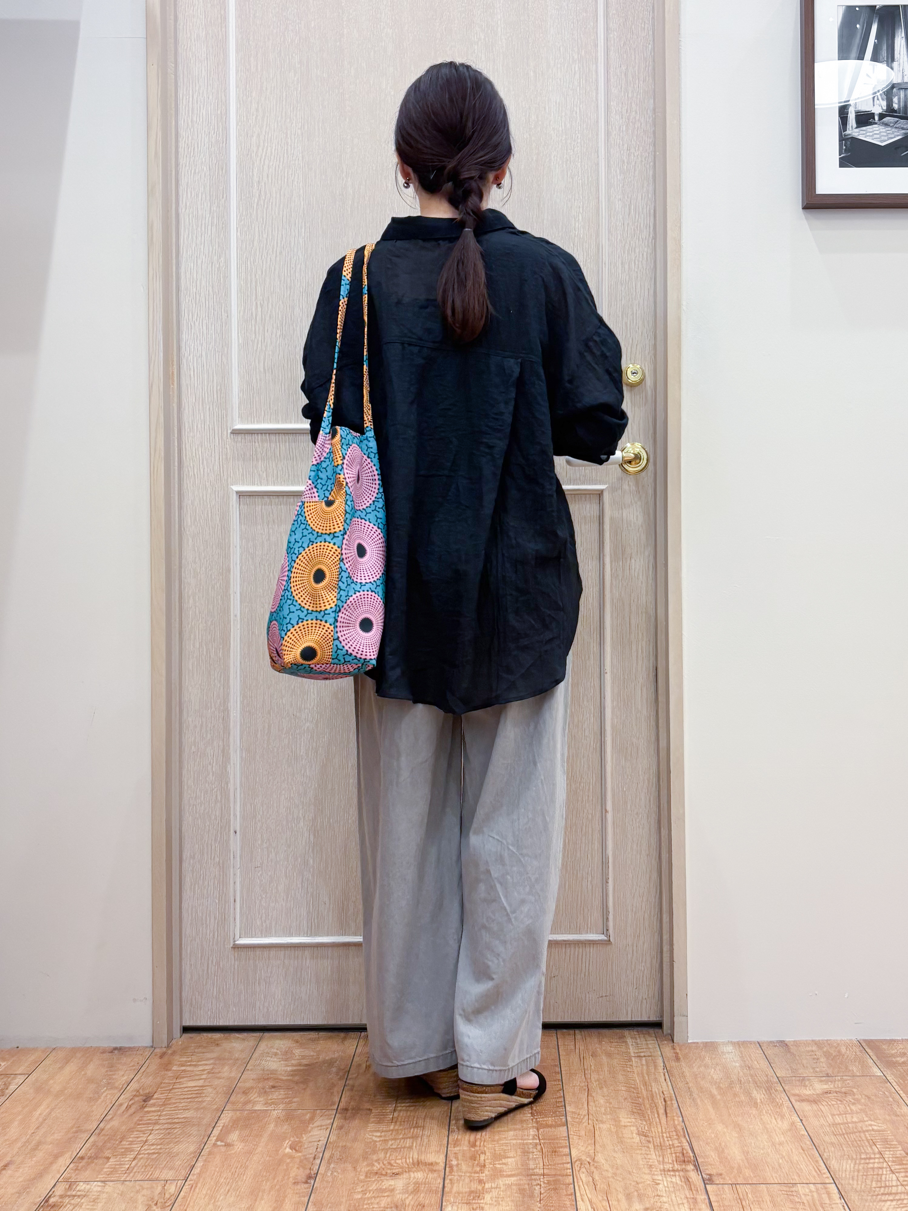 なみさんの「SHOO･LA･RUE｜【体型カバー】ふんわり質感 やわらかこなれシアーシャツ」を使ったコーディネート