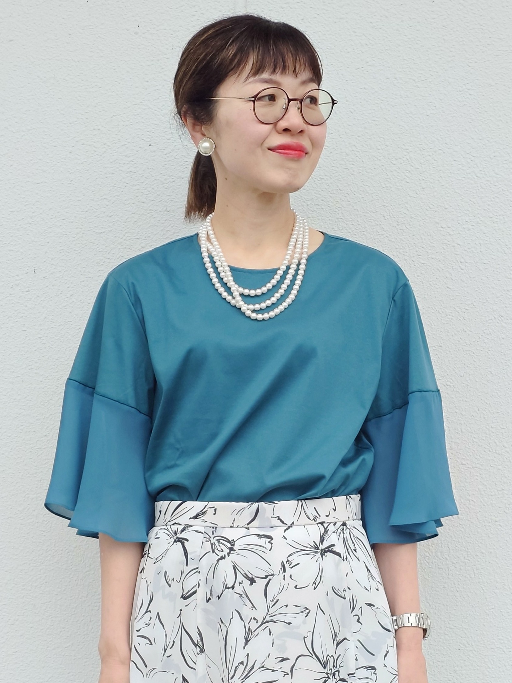 MUTSUKOさんの「UNTITLED｜【洗える/華奢見え】袖シアープルオーバー」を使ったコーディネート