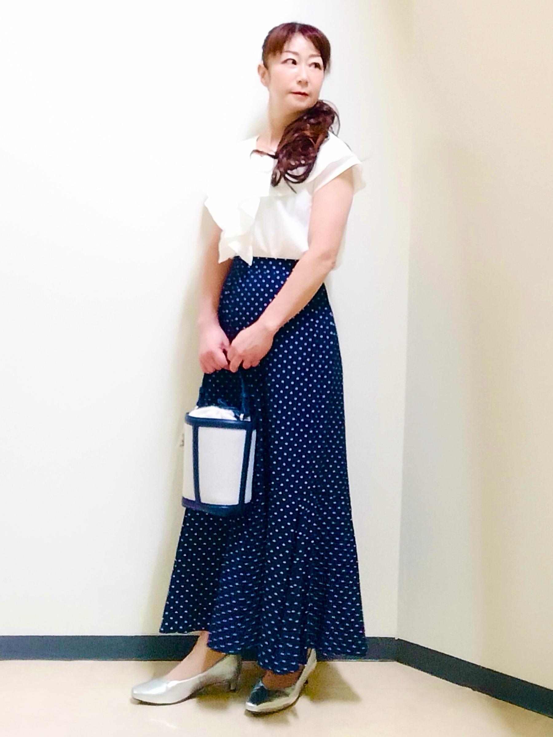 花さんの「Reflect｜【通気性あり／涼しい／マシンウォッシャブル】フリルブラウス」を使ったコーディネート