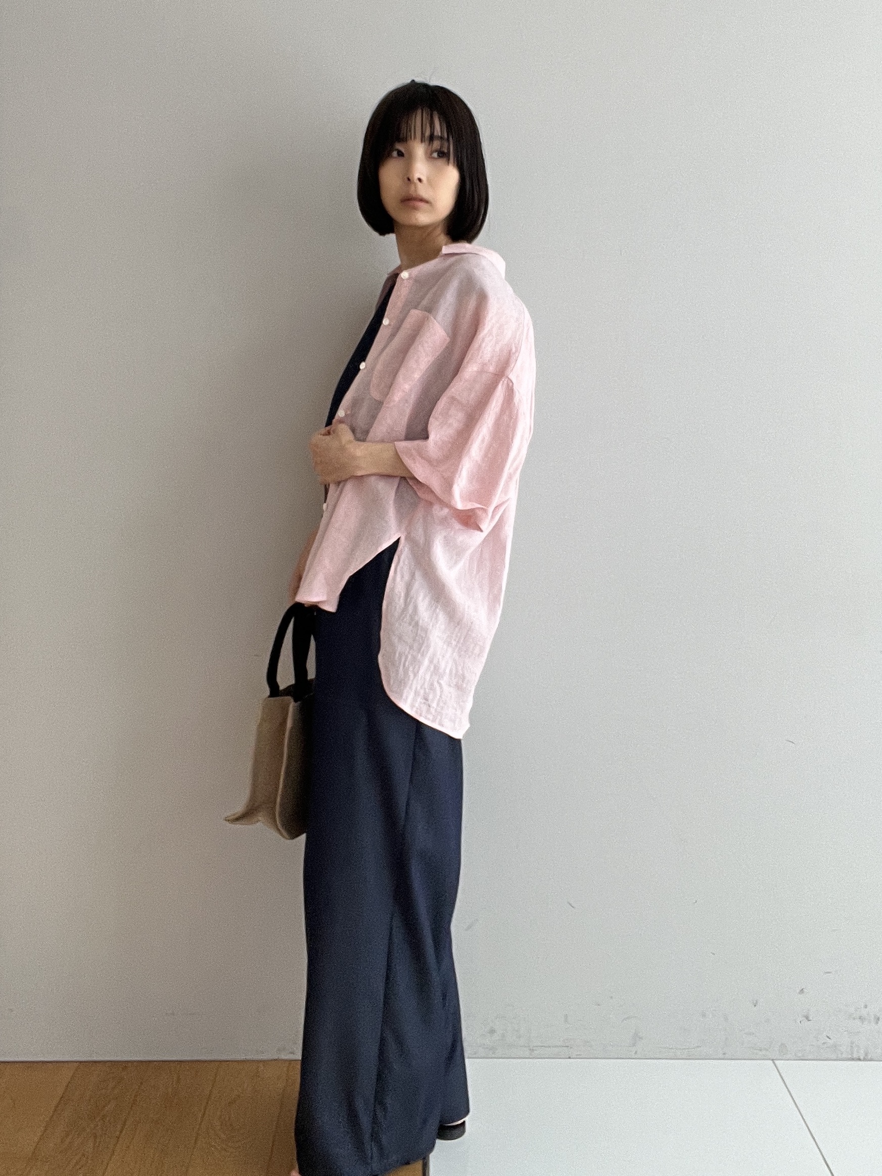 misaさんの「DRESSTERIOR｜ピュアラミー シャツ」を使ったコーディネート