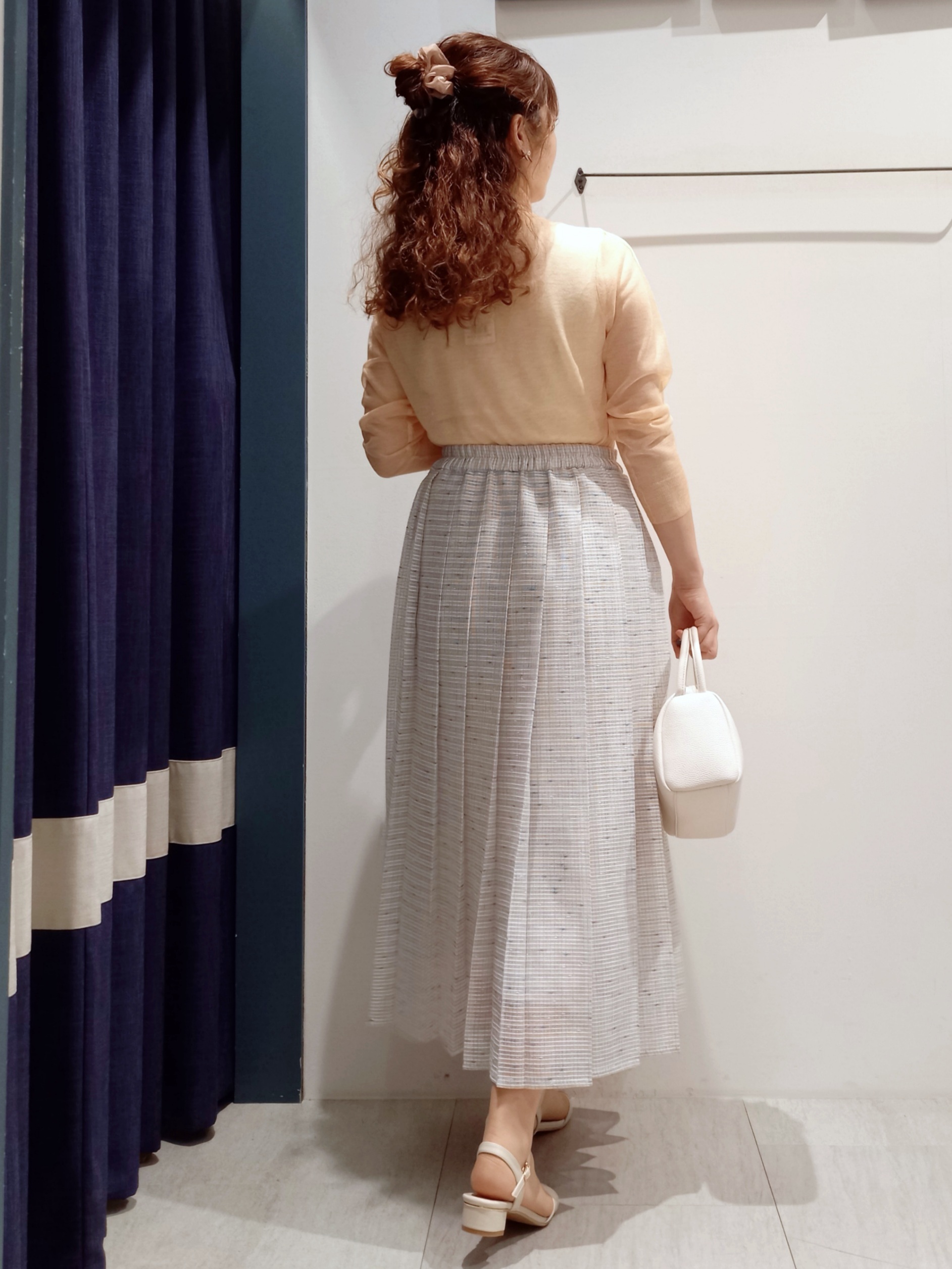 miiさんの「grove｜高評価！【洗える/名品】大人の透け感、シアーカーディガン」を使ったコーディネート