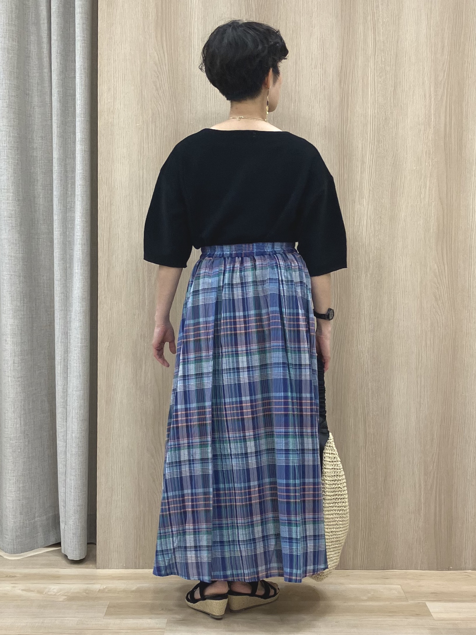 Keiさんの「grove｜【貴島明日香さん着用／洗濯機OK】レイヤードにもおすすめ、軽やかクロップドニット」を使ったコーディネート