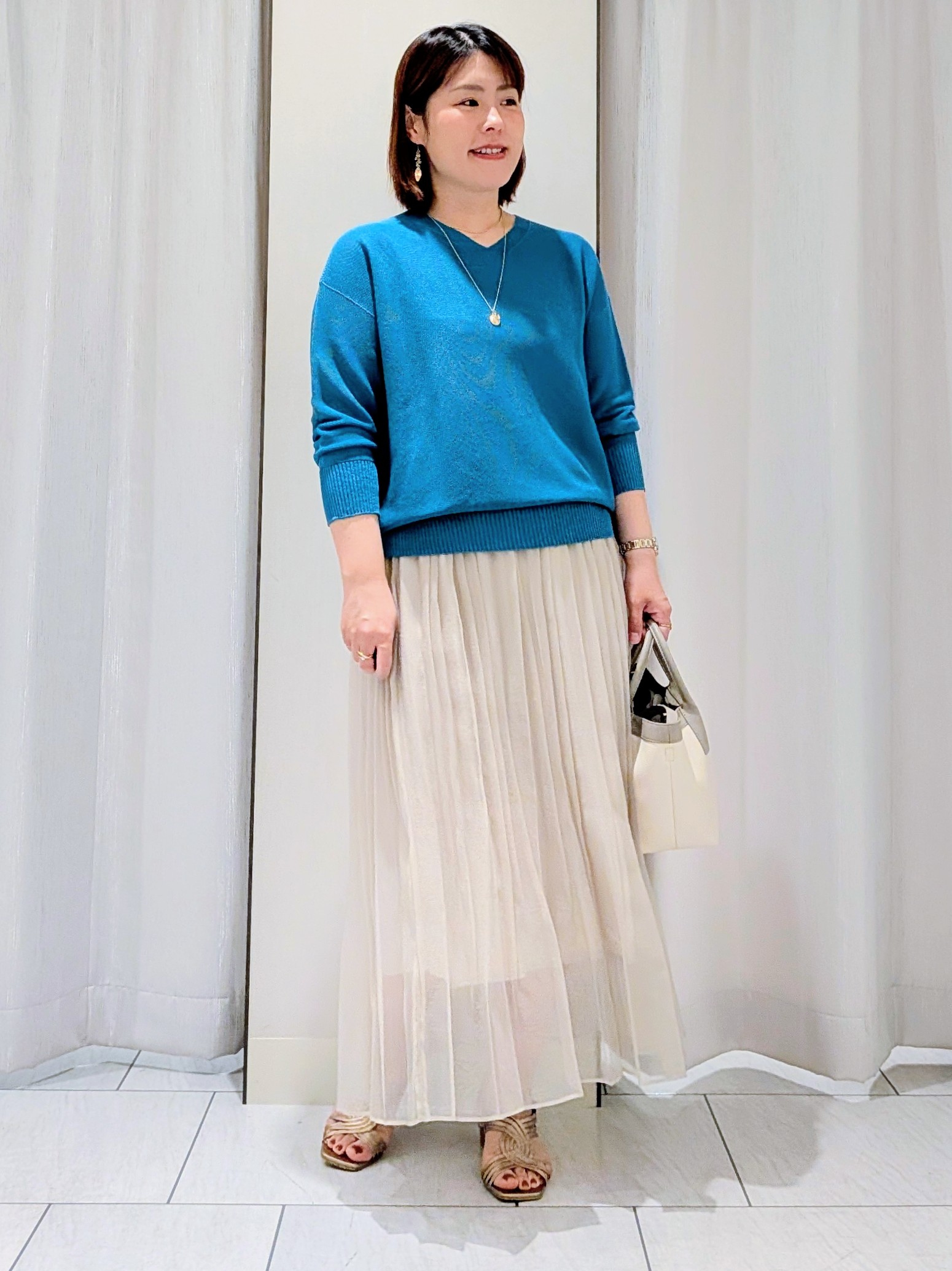 Onumaさんの「UNTITLED｜【ウエストゴム/洗える】エアリーシアープリーツスカート」を使ったコーディネート