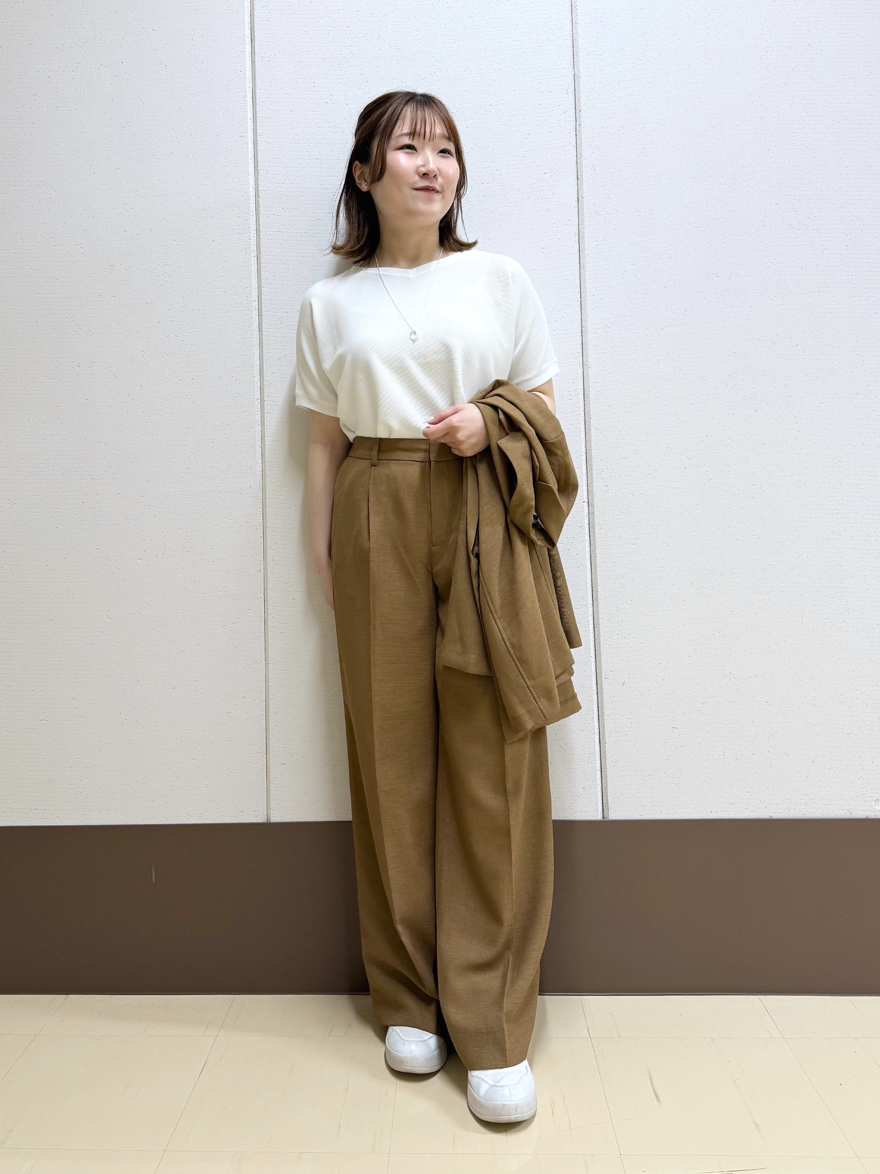Rikoさんの「INDIVI｜【洗える／メッシュ素材／SETUP可能】半袖シアージャケット」を使ったコーディネート