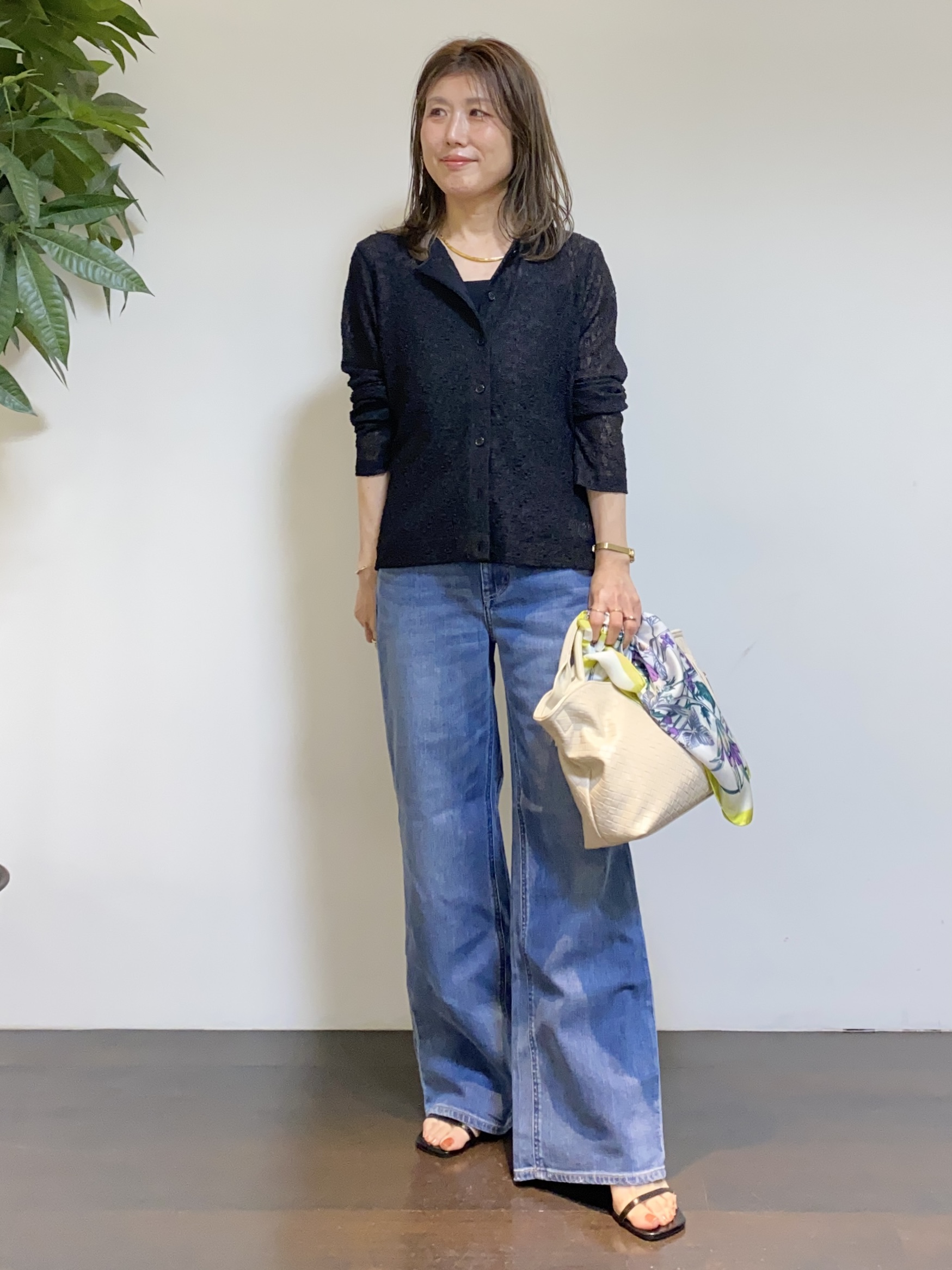 tomoさんの「UNTITLED｜【古畑星夏さん着用/シアー】ストレッチレースカーディガン」を使ったコーディネート