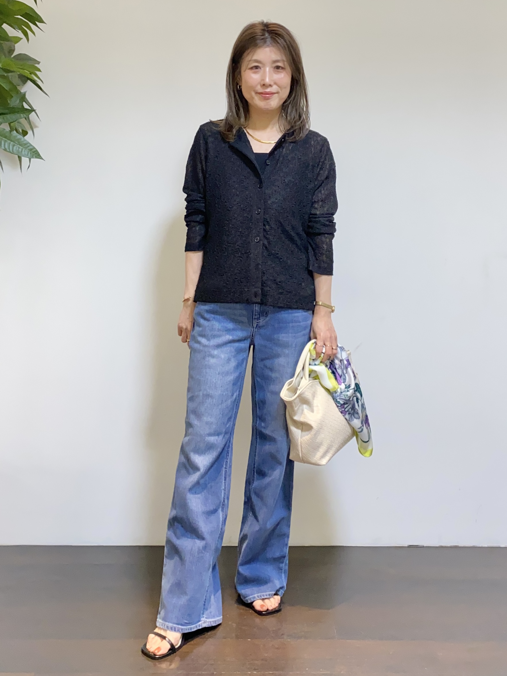 tomoさんの「UNTITLED｜【古畑星夏さん着用/シアー】ストレッチレースカーディガン」を使ったコーディネート