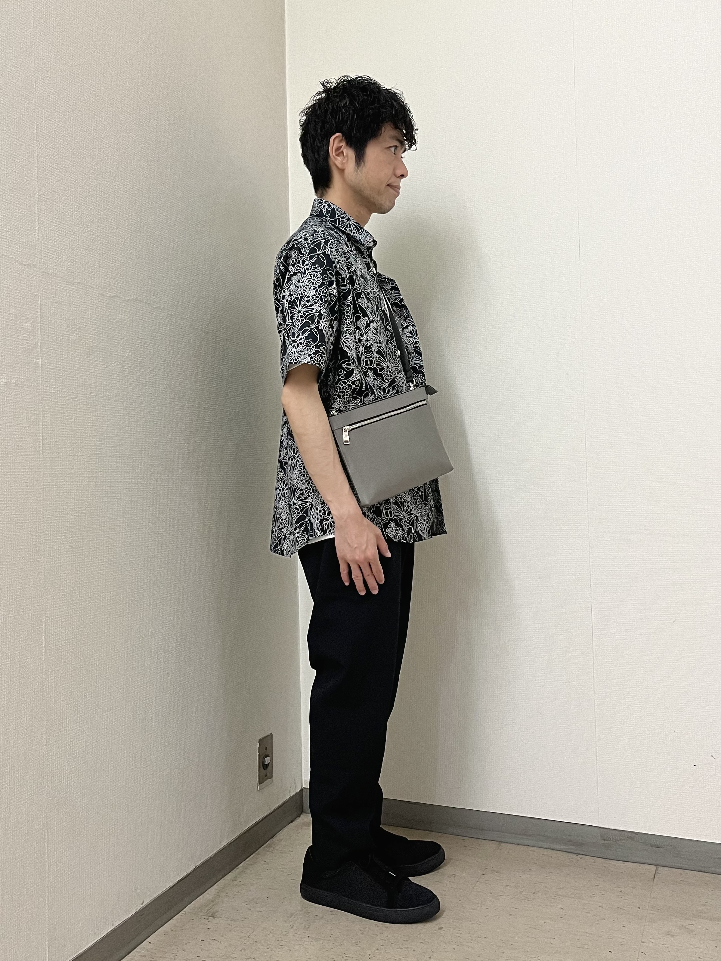 URAさんの「TAKEO KIKUCHI｜【BOWLER HAT LABEL】ビリケンさんプリント 半袖シャツ」を使ったコーディネート