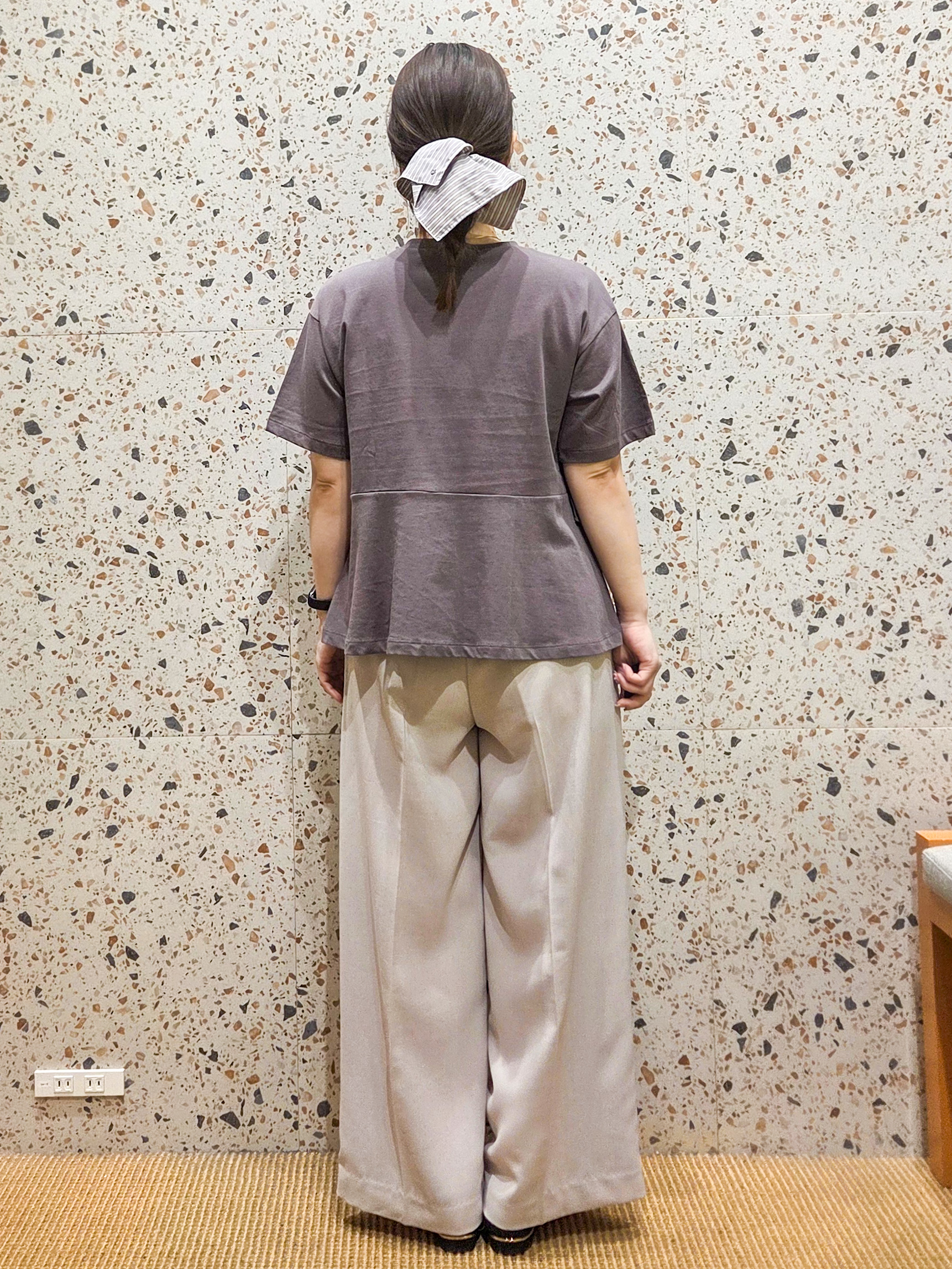 なつみさんの「OPAQUE.CLIP｜【接触冷感】アシメフリルドッキングカットソー《洗濯機OK》」を使ったコーディネート