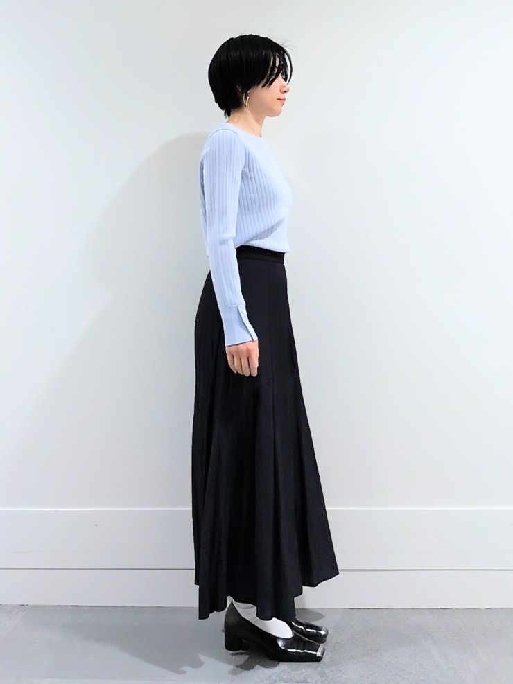 ミズタさんの「UNTITLED｜【アンサンブル可/洗える】ワイドリブニット」を使ったコーディネート