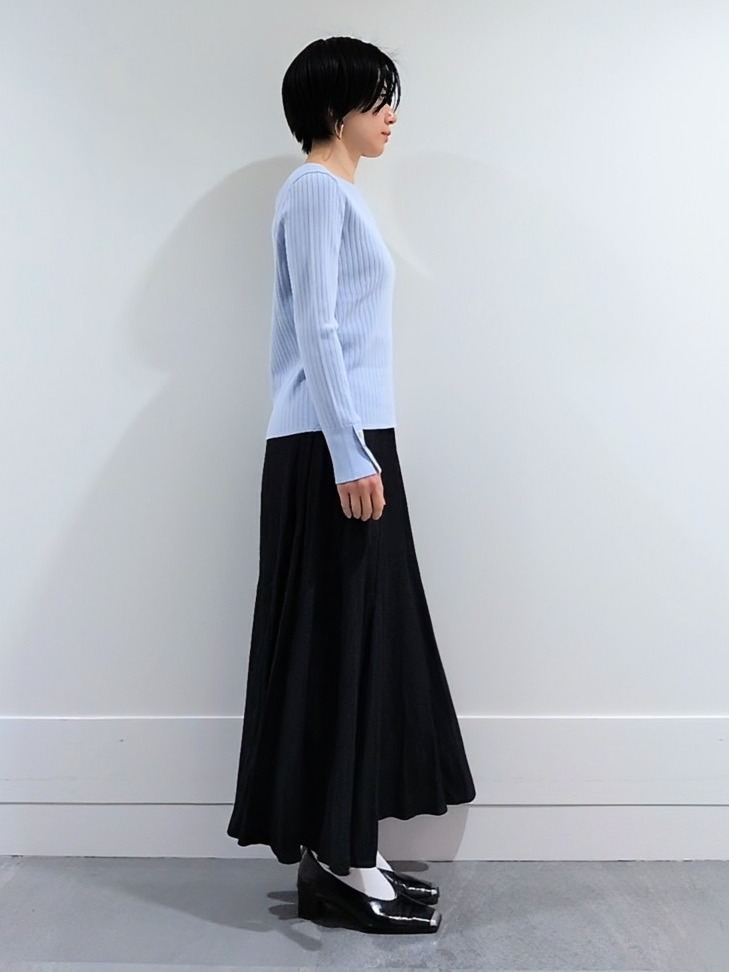 ミズタさんの「UNTITLED｜【アンサンブル可/洗える】ワイドリブニット」を使ったコーディネート