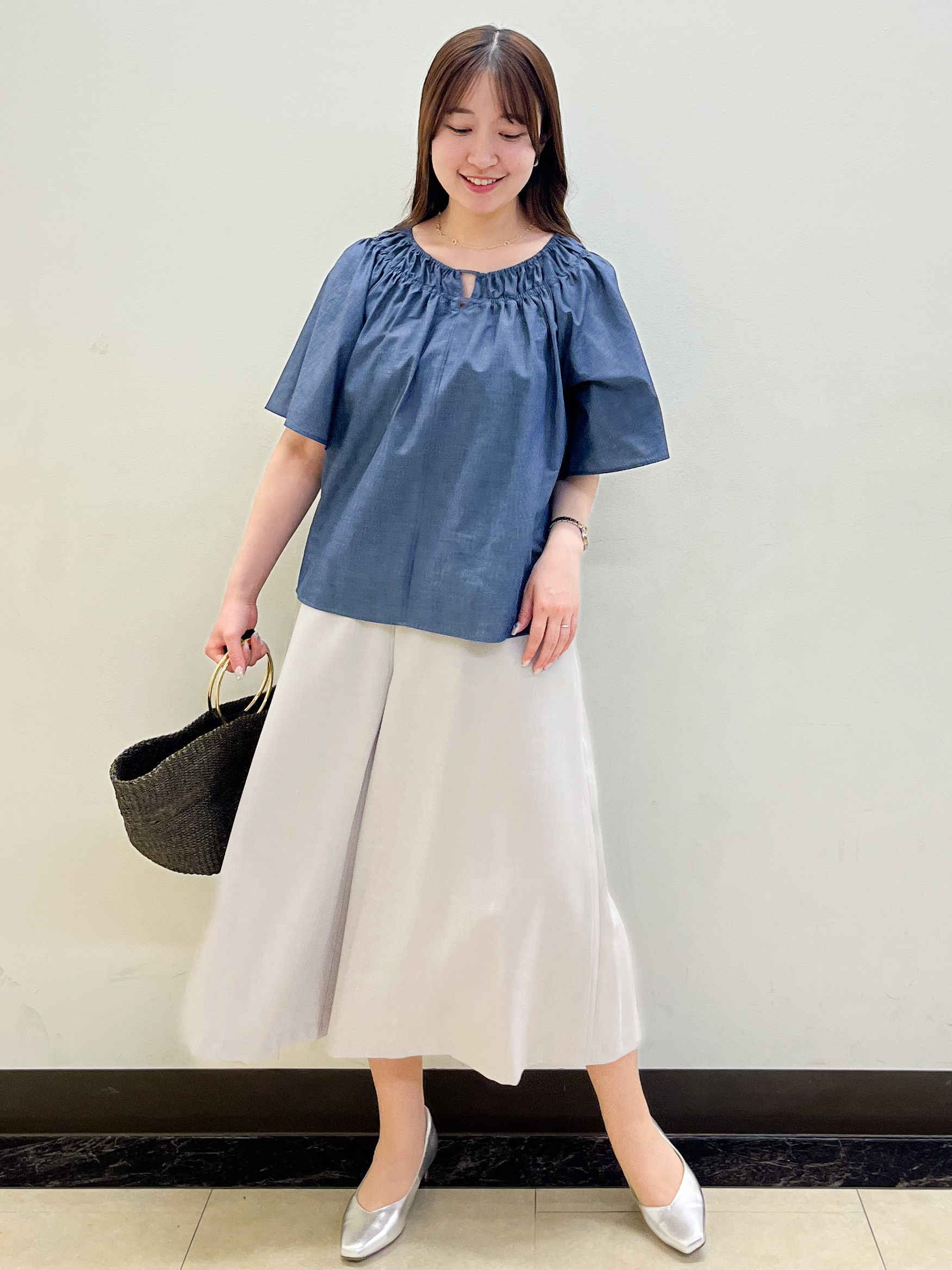 mikikoさんの「Reflect｜ネックギャザーデザインブラウス」を使ったコーディネート