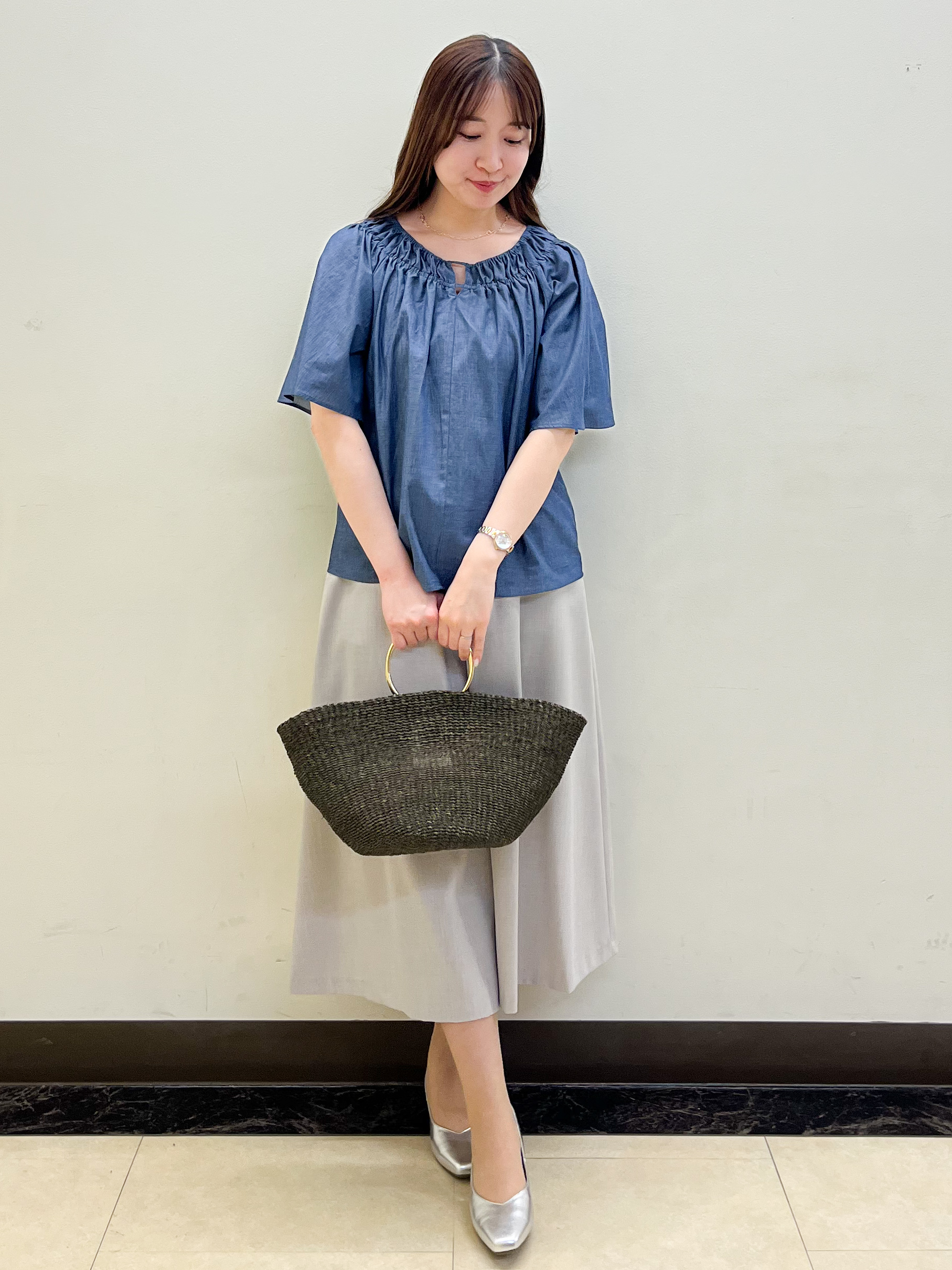 mikikoさんの「Reflect｜ネックギャザーデザインブラウス」を使ったコーディネート