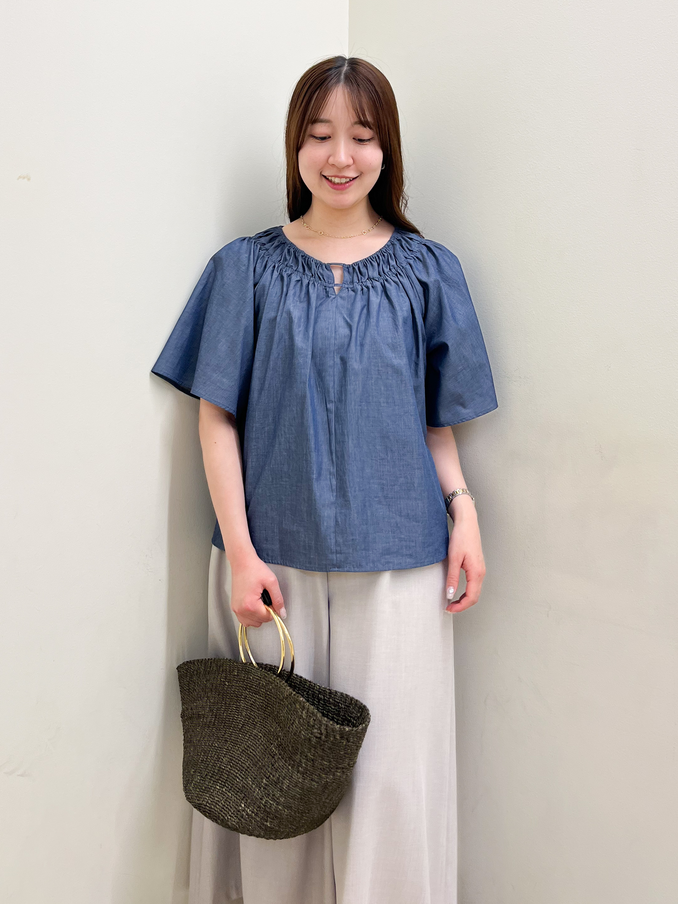 mikikoさんの「Reflect｜ネックギャザーデザインブラウス」を使ったコーディネート