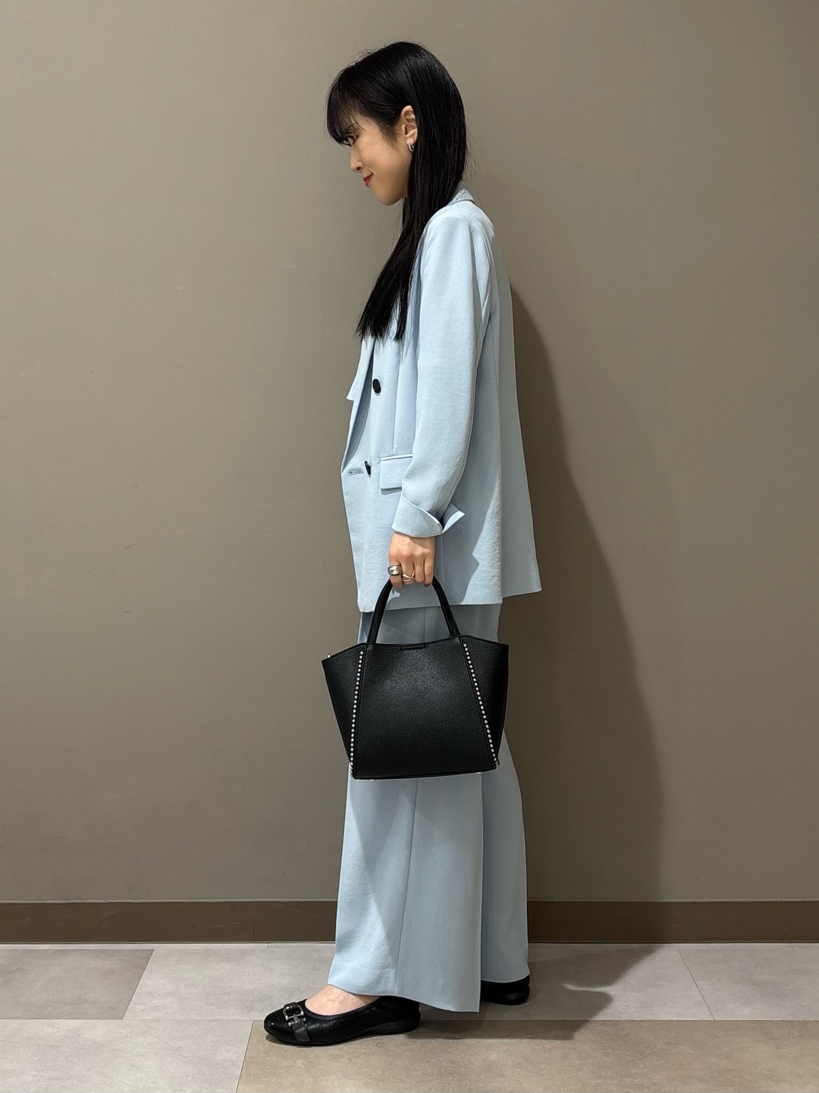 KEIKOさんの「INDIVI｜【洗える／多機能／SETUP可】着る日傘ダブルジャケット」を使ったコーディネート