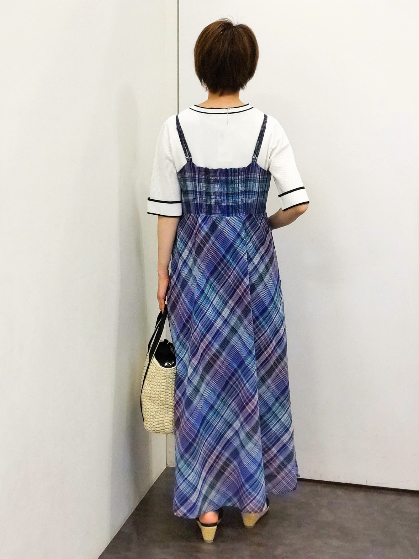 やまちゃんさんの「grove｜【貴島明日香さん着用】夏を楽しむ一枚、マドラスチェックキャミワンピース」を使ったコーディネート