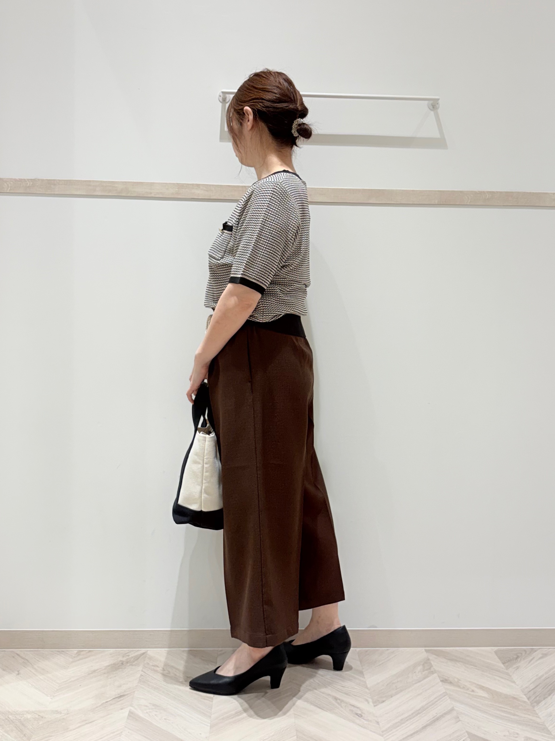 c_h_i_k_aさんの「SHOO･LA･RUE｜【洗濯機可/S-LL】金ボタンが上品 カノコ編み配色クルーネックニット」を使ったコーディネート