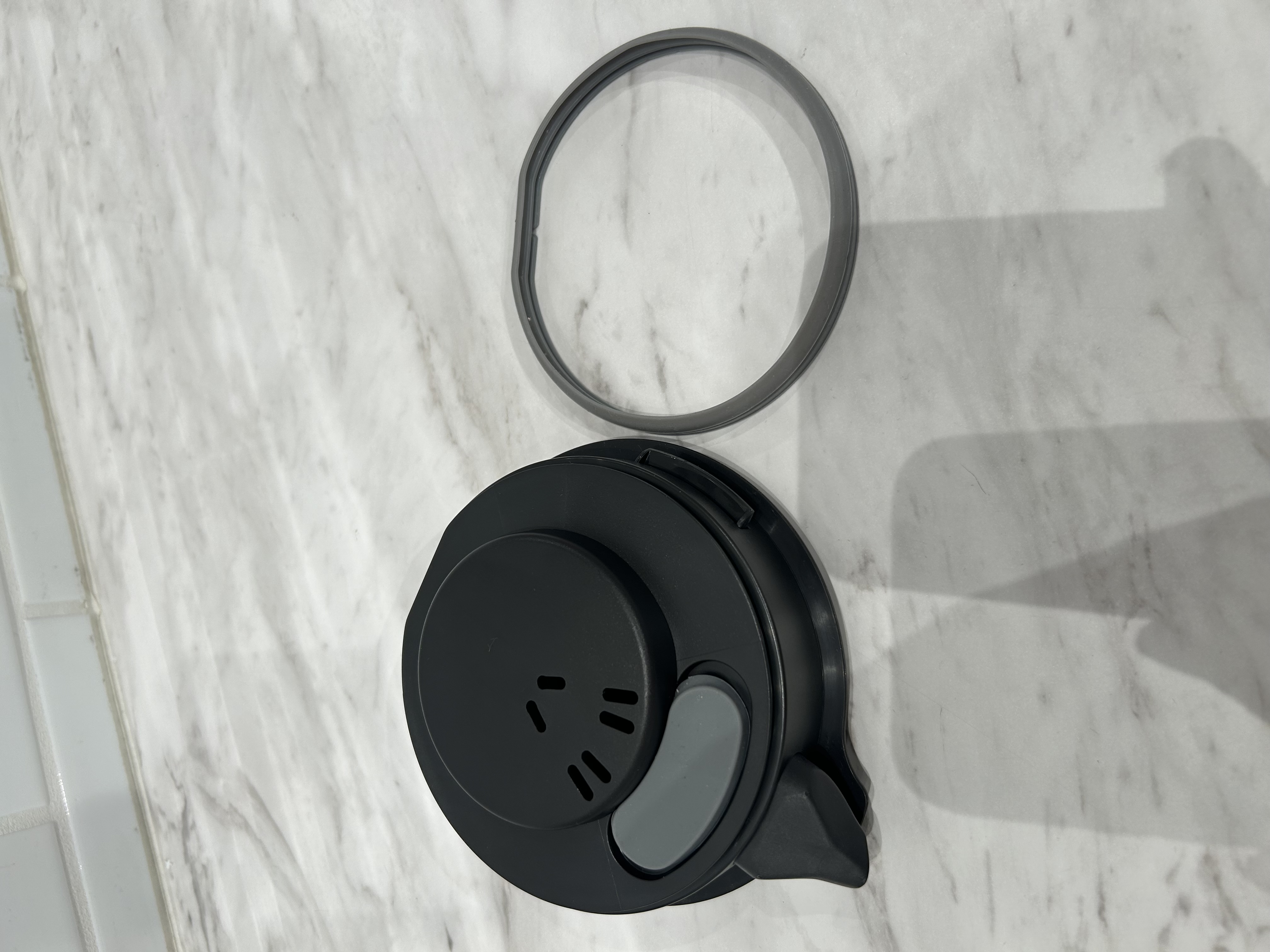 ゆきんこさんの「212 KITCHEN STORE｜電気ケトルガラス 転倒流水防止1.0L BK」を使ったコーディネート