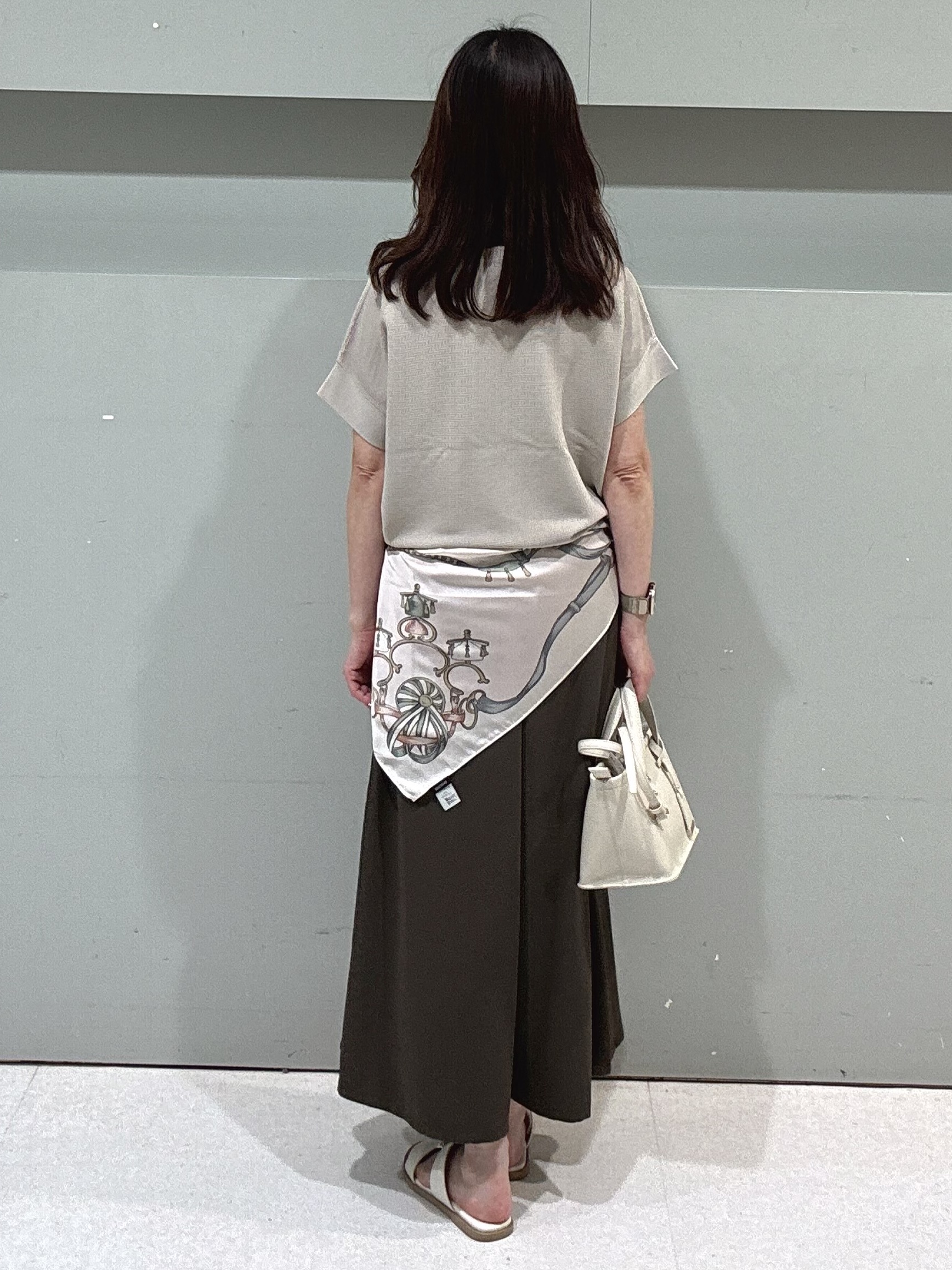 makiさんの「UNTITLED｜【11色展開/体型カバー】前後2WAYフレンチスリーブニット」を使ったコーディネート