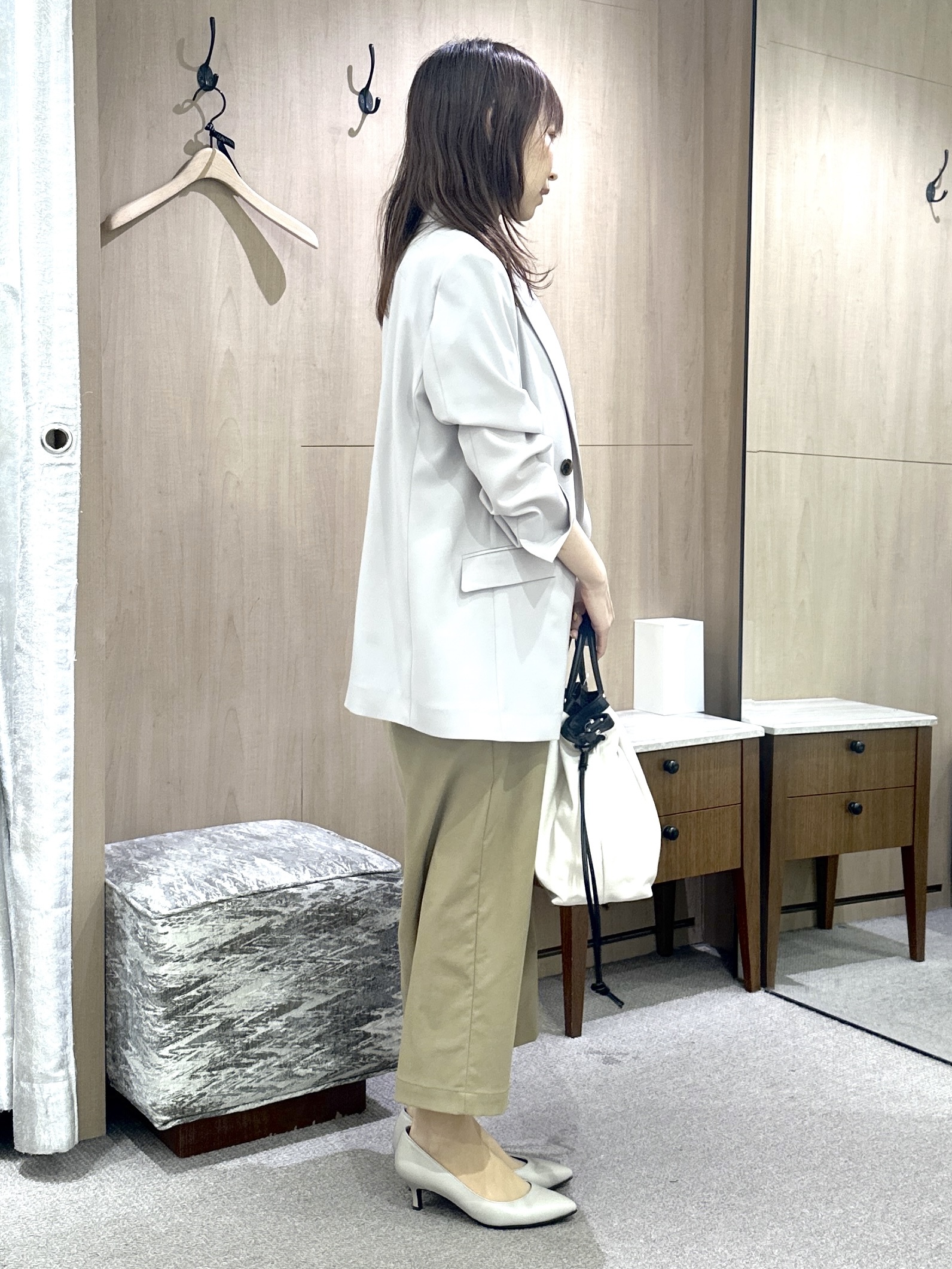 Miwaさんの「UNTITLED｜【新色追加/セットアップ可】エアリー ダブルブレストジャケット」を使ったコーディネート