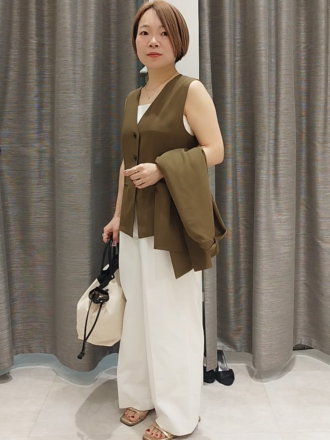 s u g iさんの「UNTITLED｜【セットアップ可/接触冷感/通気性】ドライシアーダブルジャケット」を使ったコーディネート